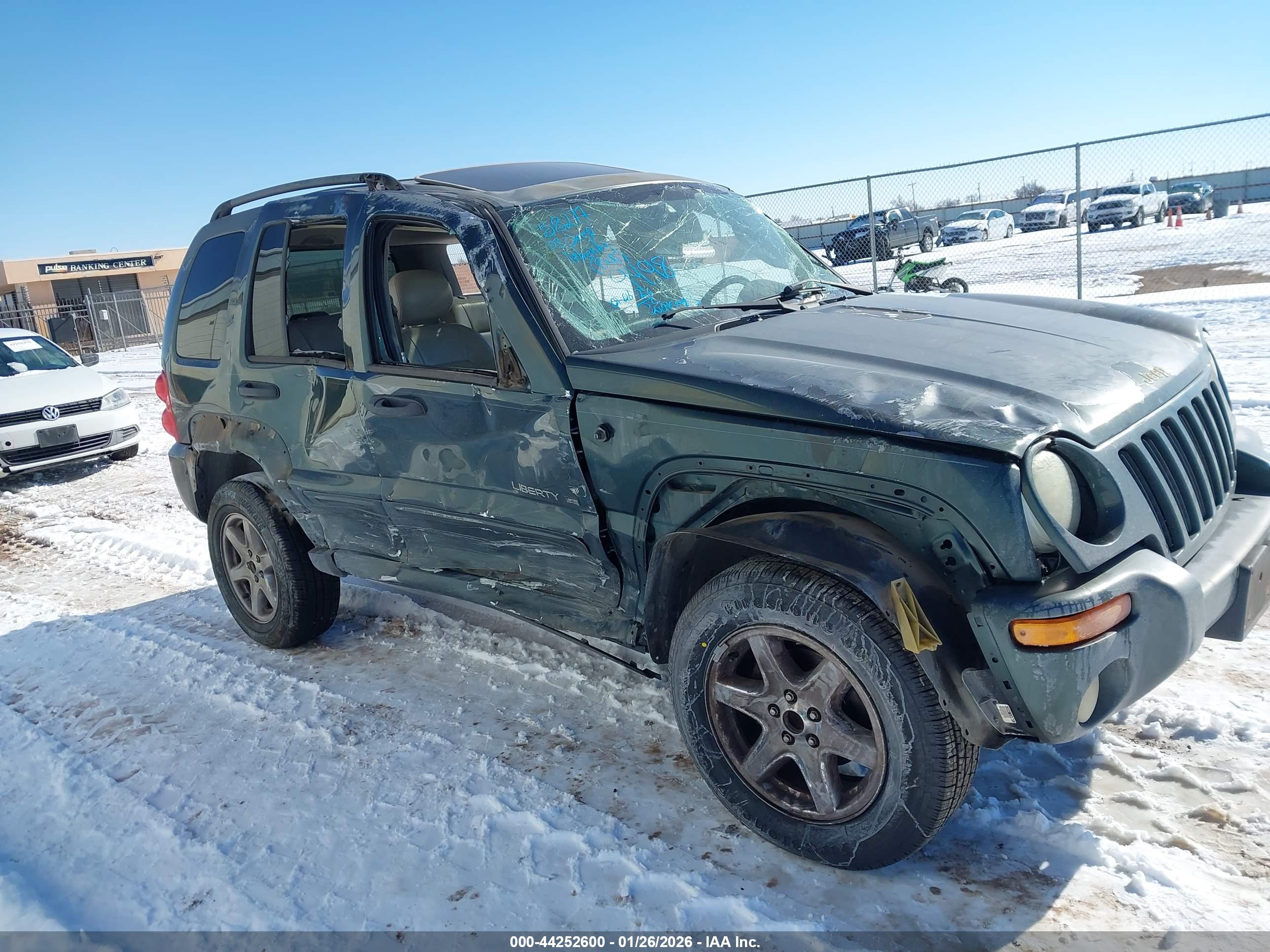 JEEP LIBERTY image 6