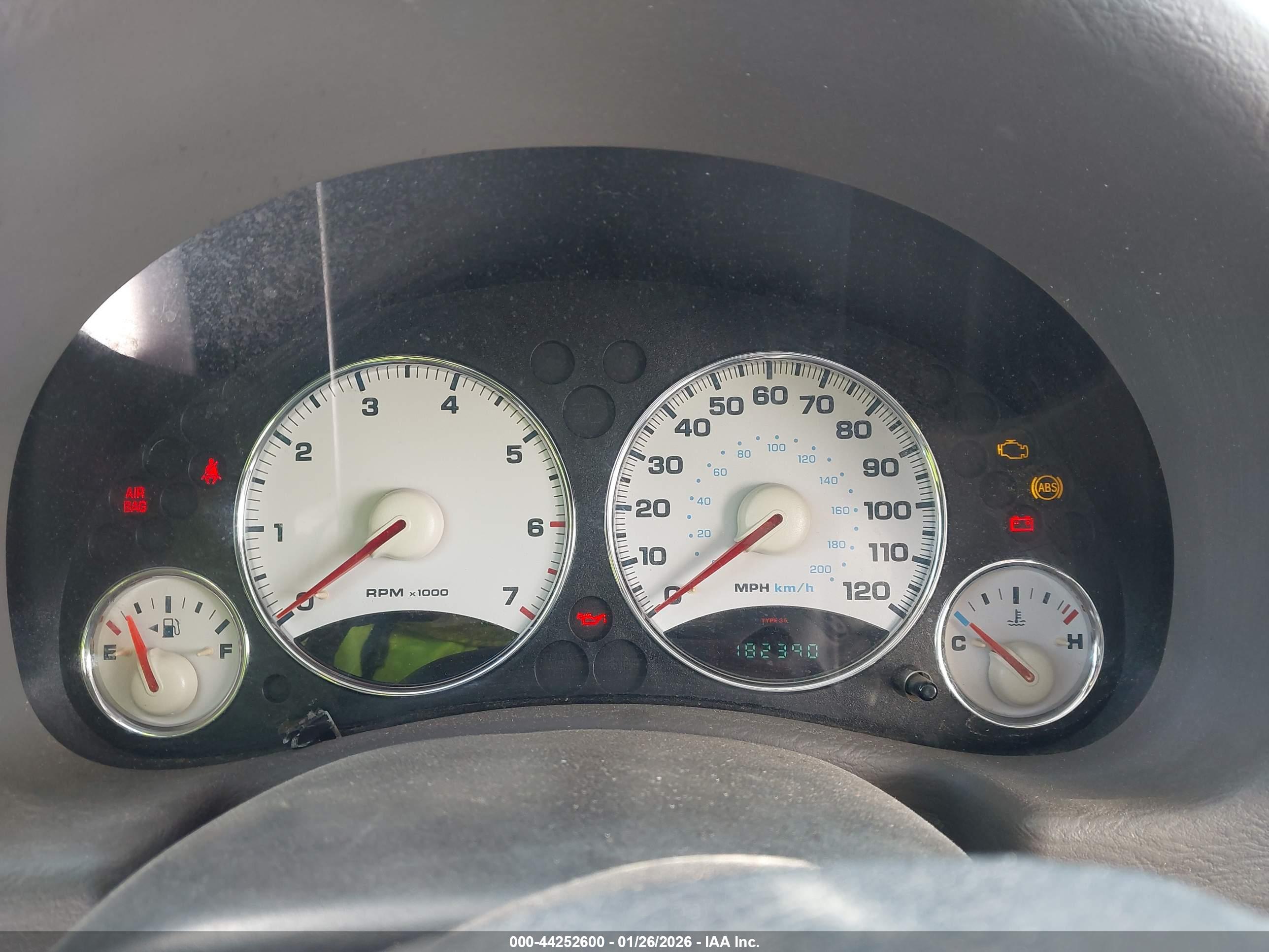 JEEP LIBERTY image 7