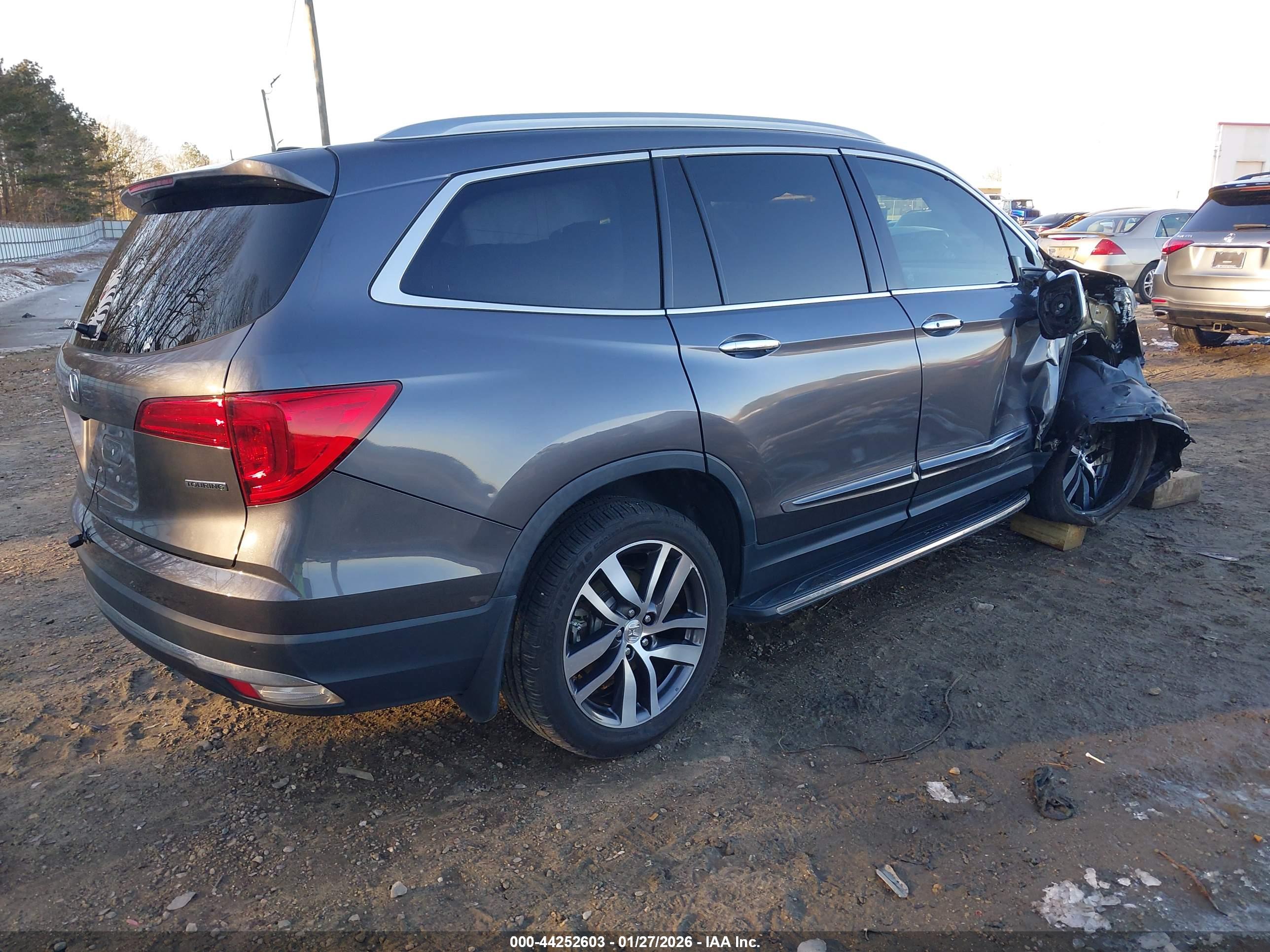 HONDA PILOT image 4