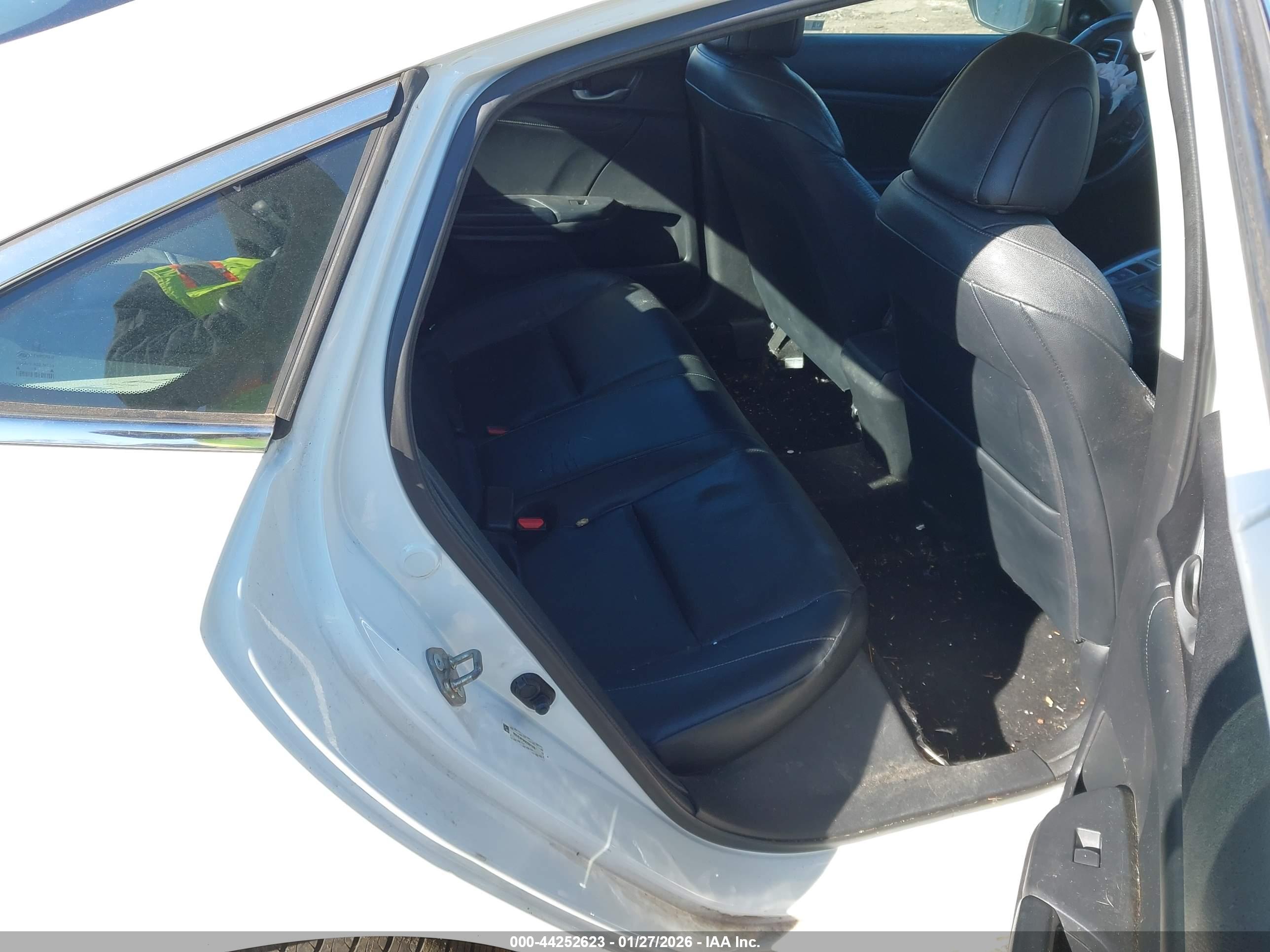 HONDA INSIGHT image 8