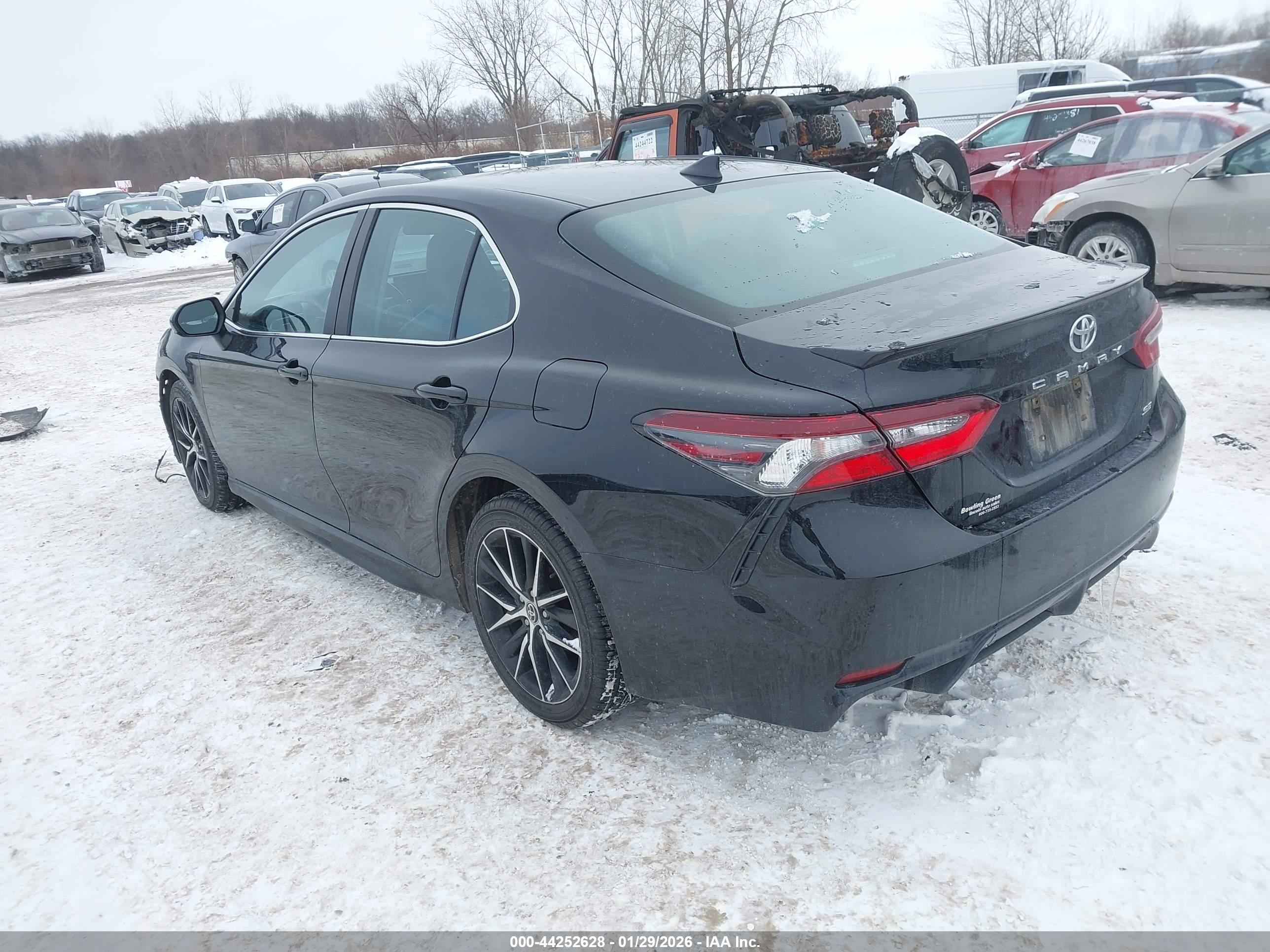 TOYOTA CAMRY image 3