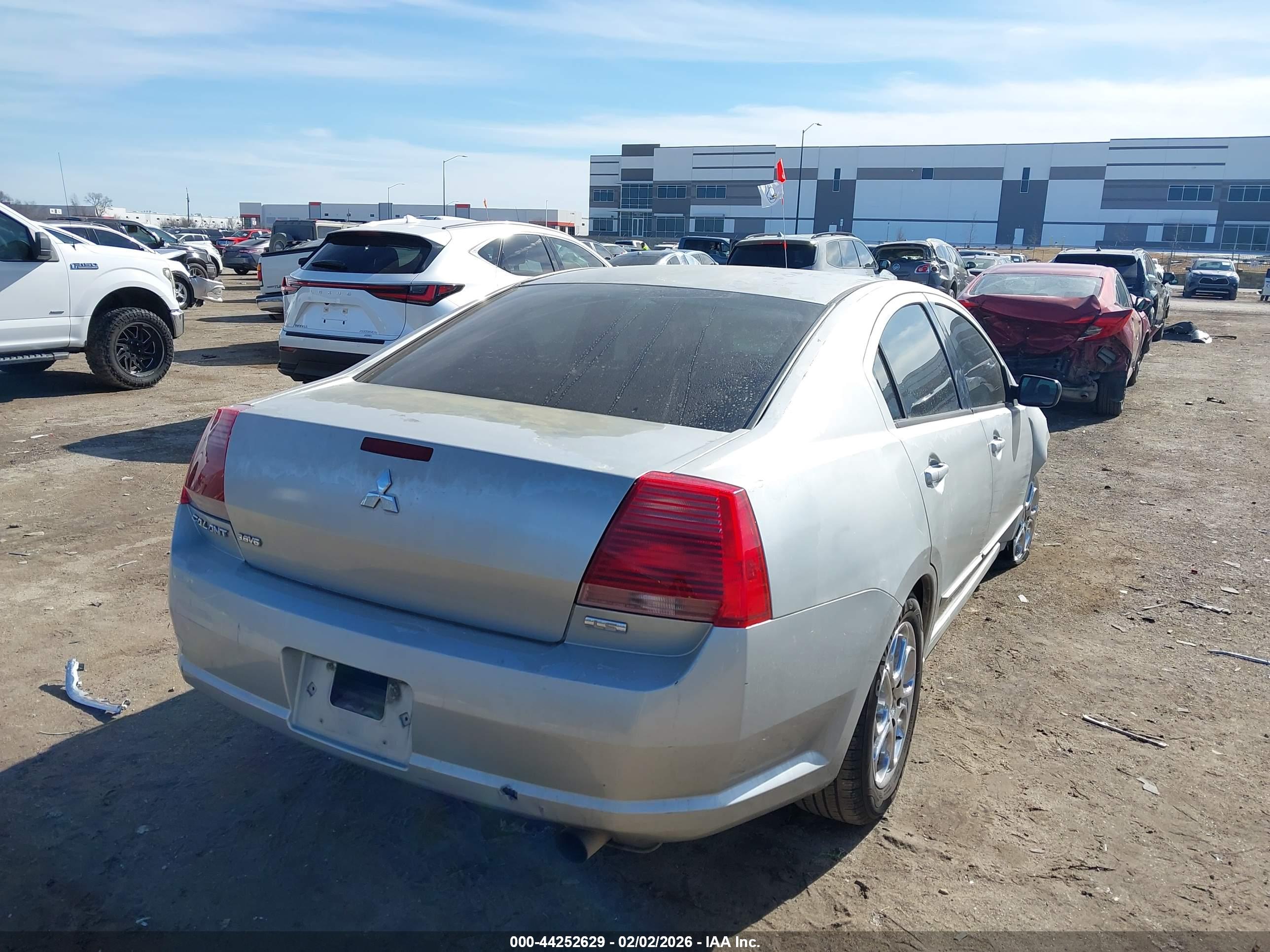 MITSUBISHI GALANT image 4