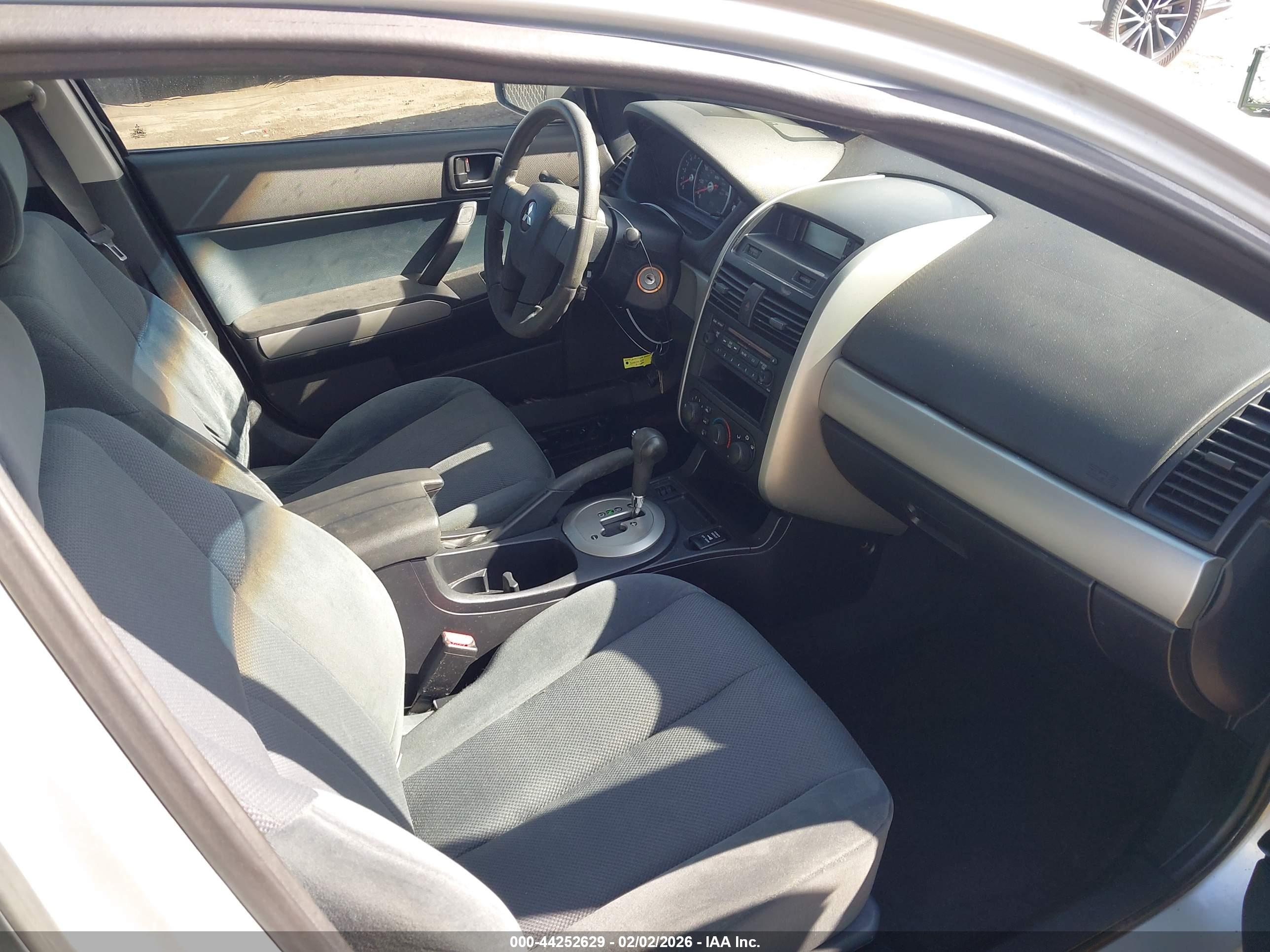 MITSUBISHI GALANT image 5