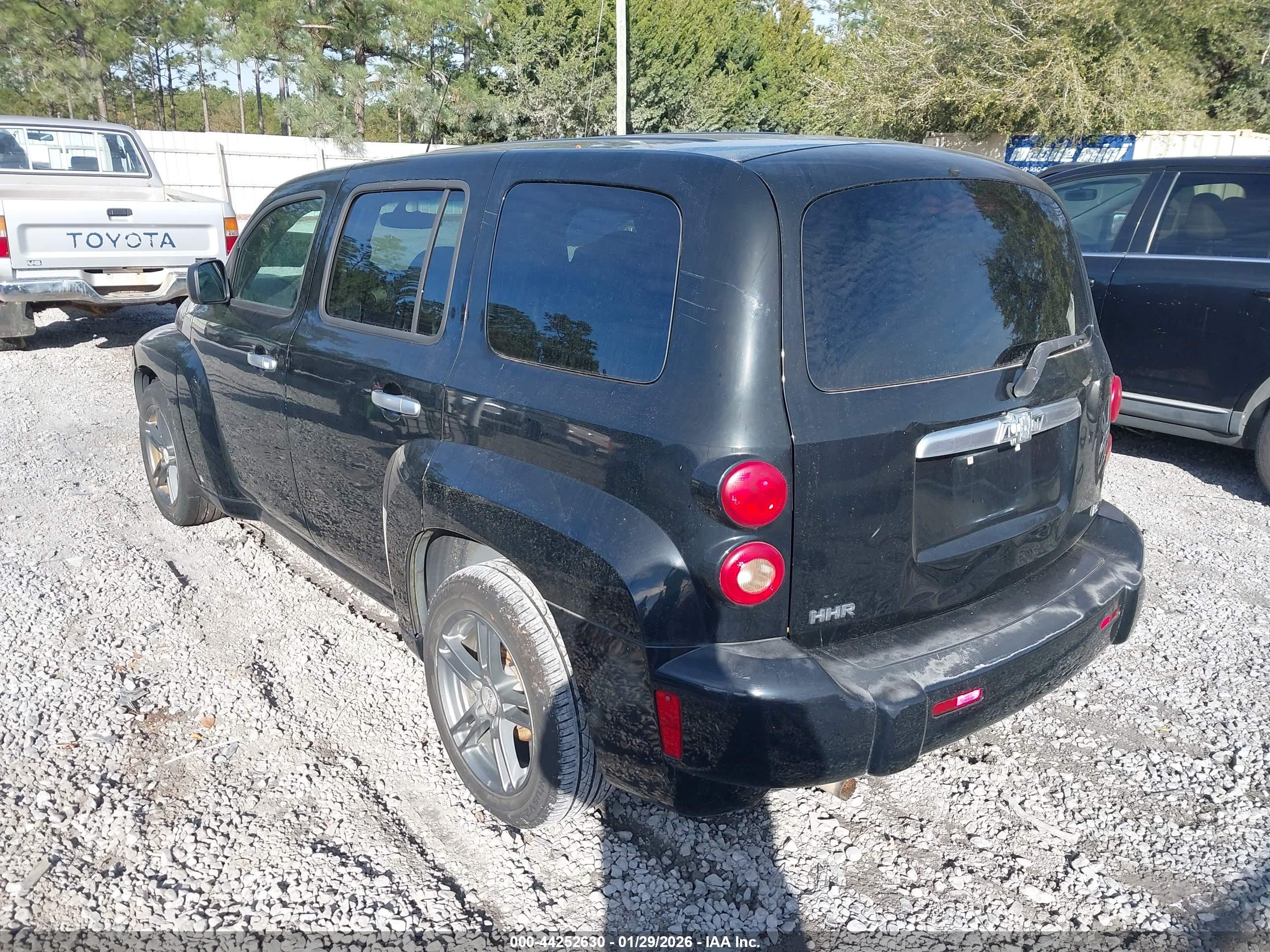 CHEVROLET HHR image 3