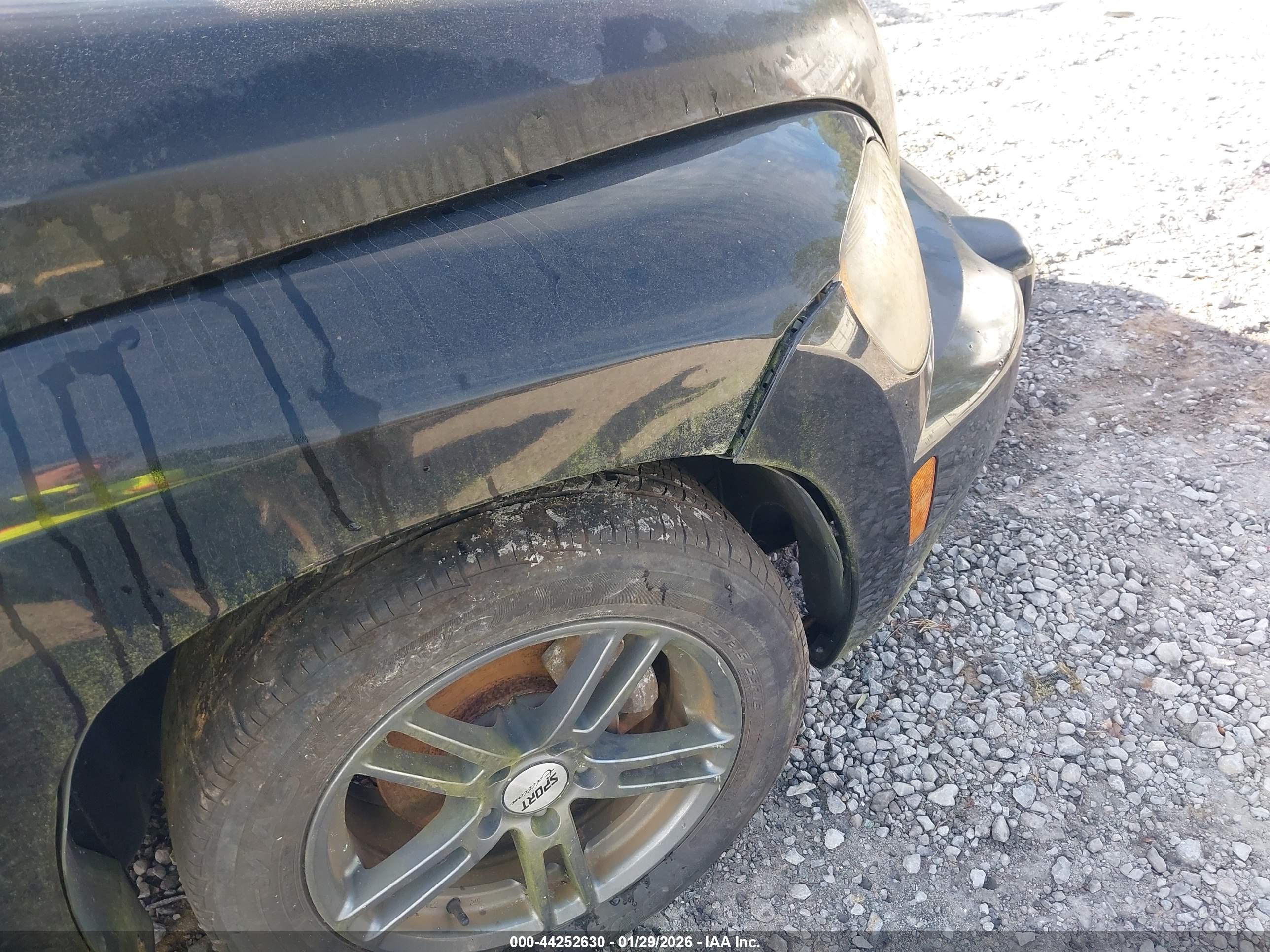 CHEVROLET HHR image 6