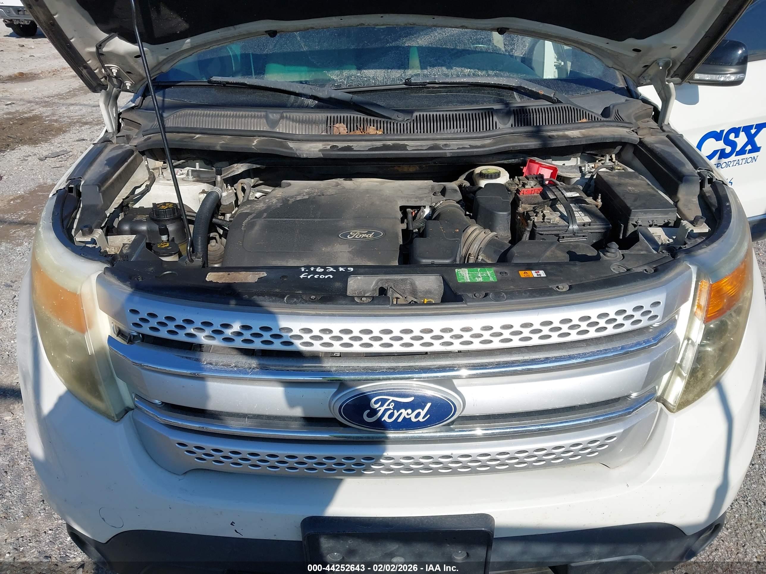 FORD EXPLORER image 10