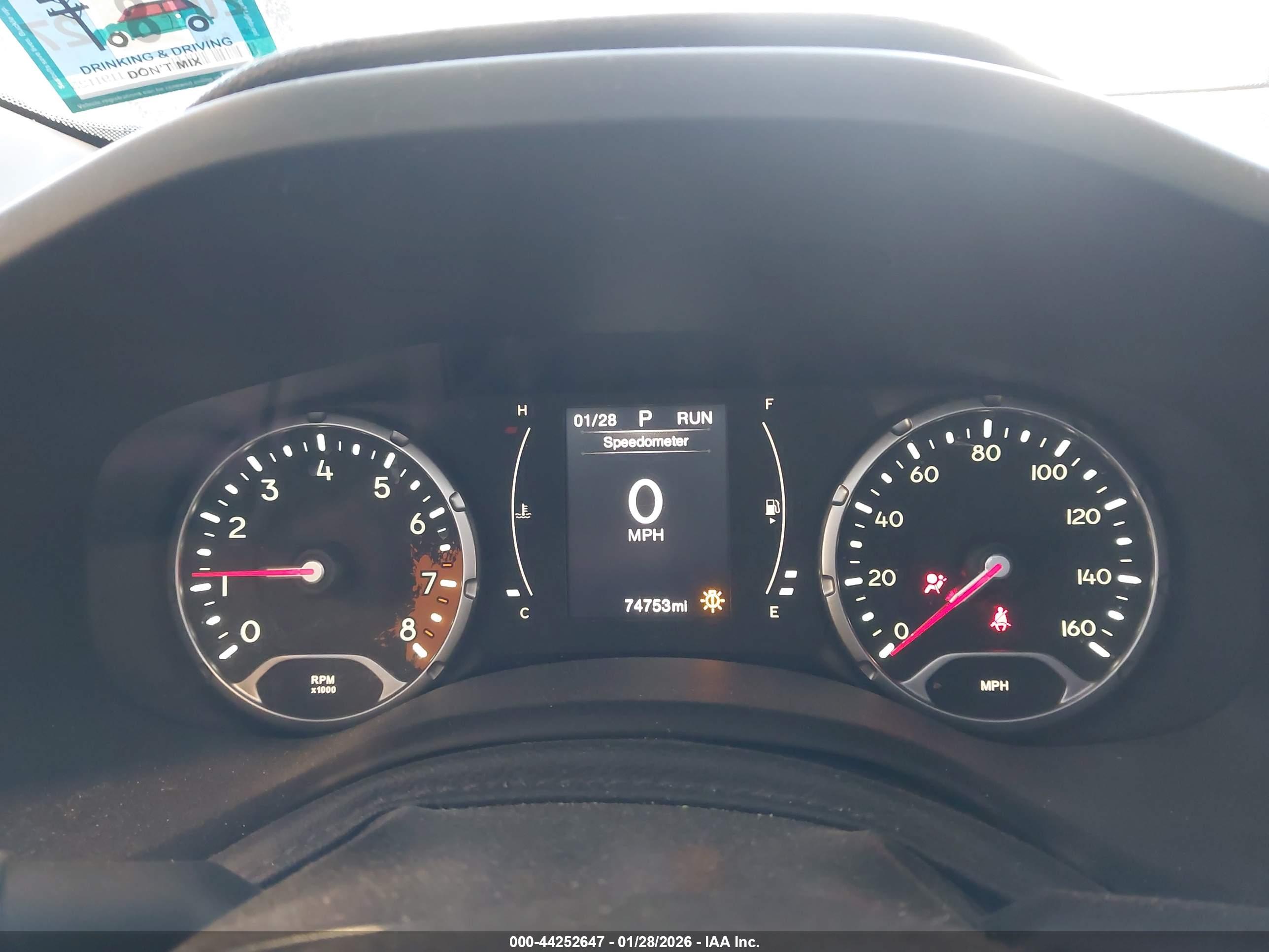 JEEP RENEGADE image 7