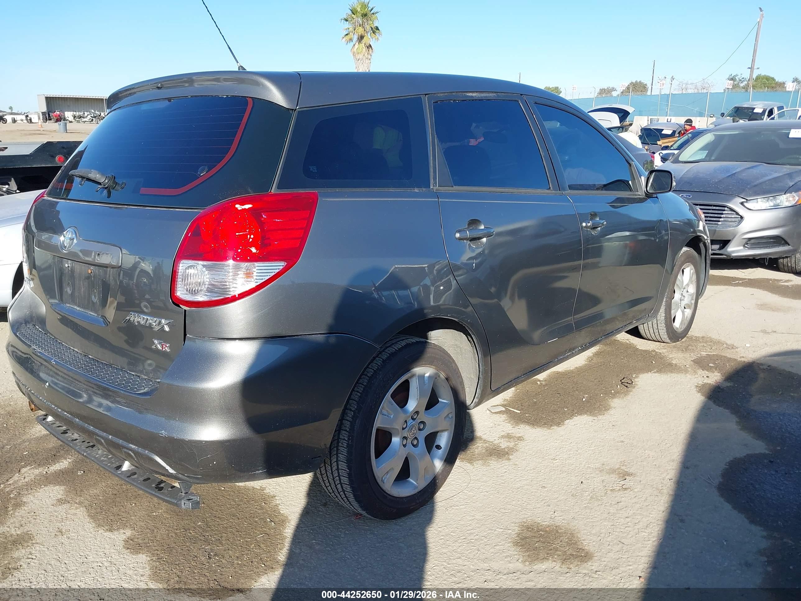 TOYOTA MATRIX image 4
