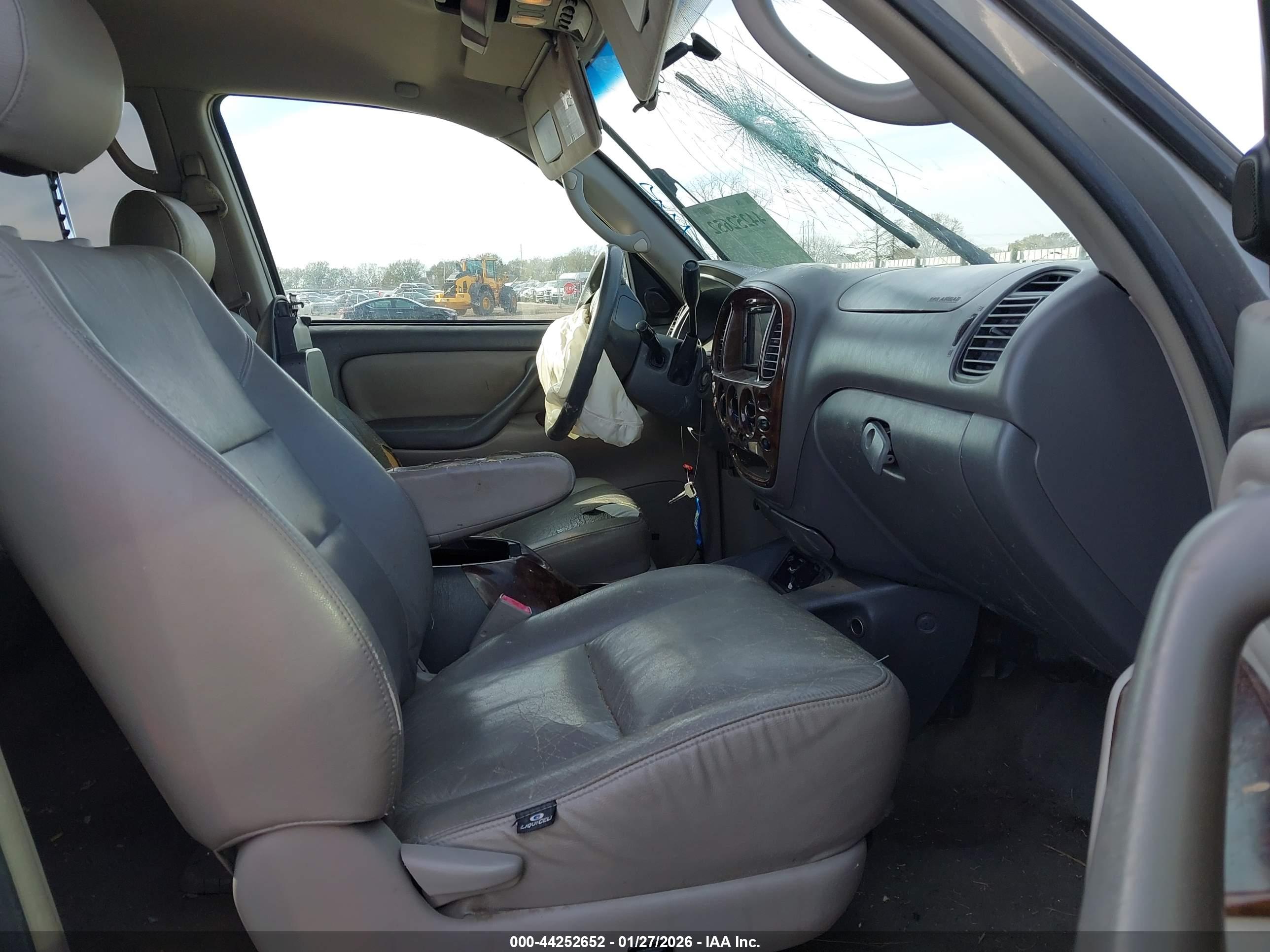 TOYOTA TUNDRA image 5
