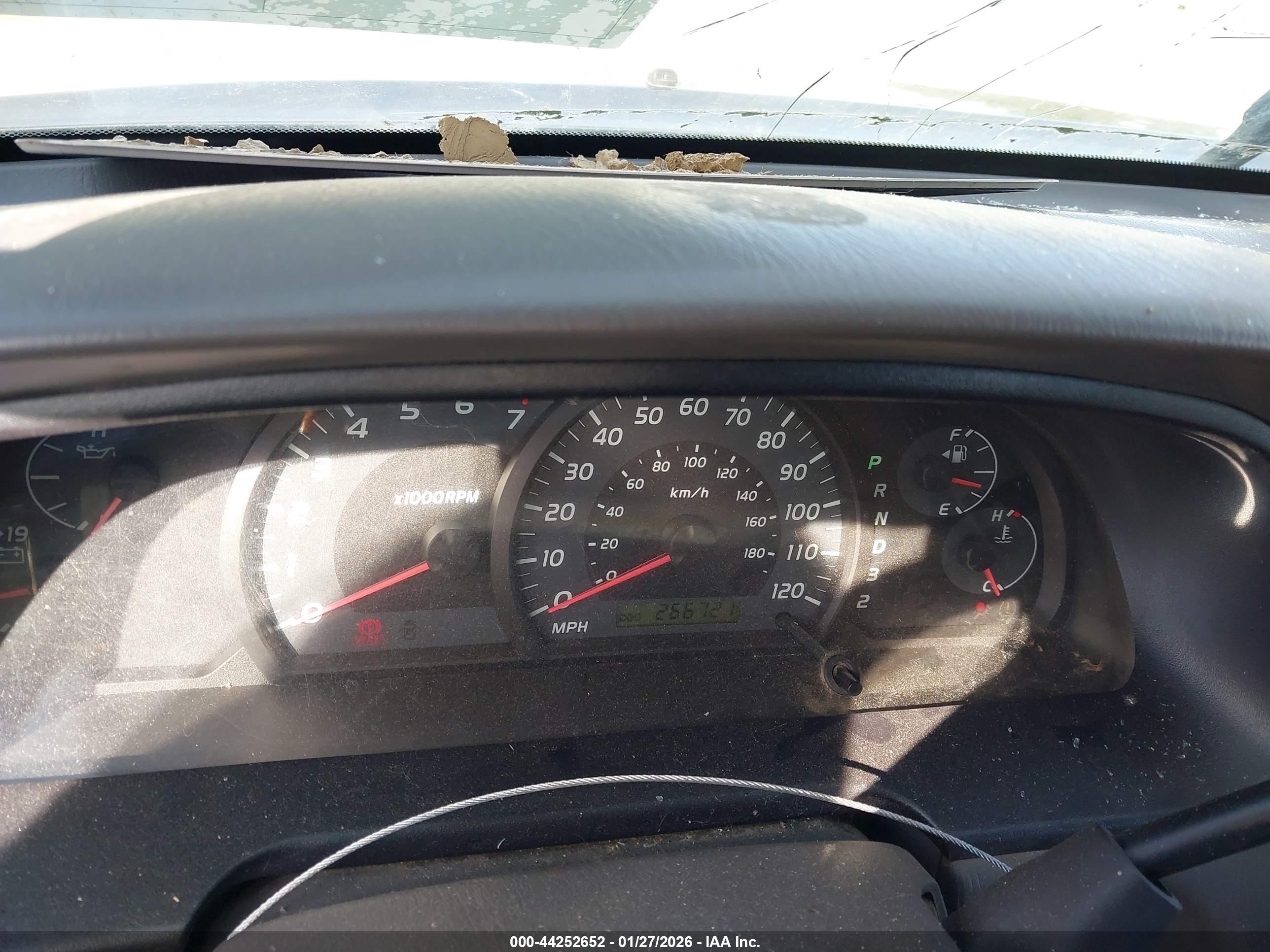 TOYOTA TUNDRA image 7