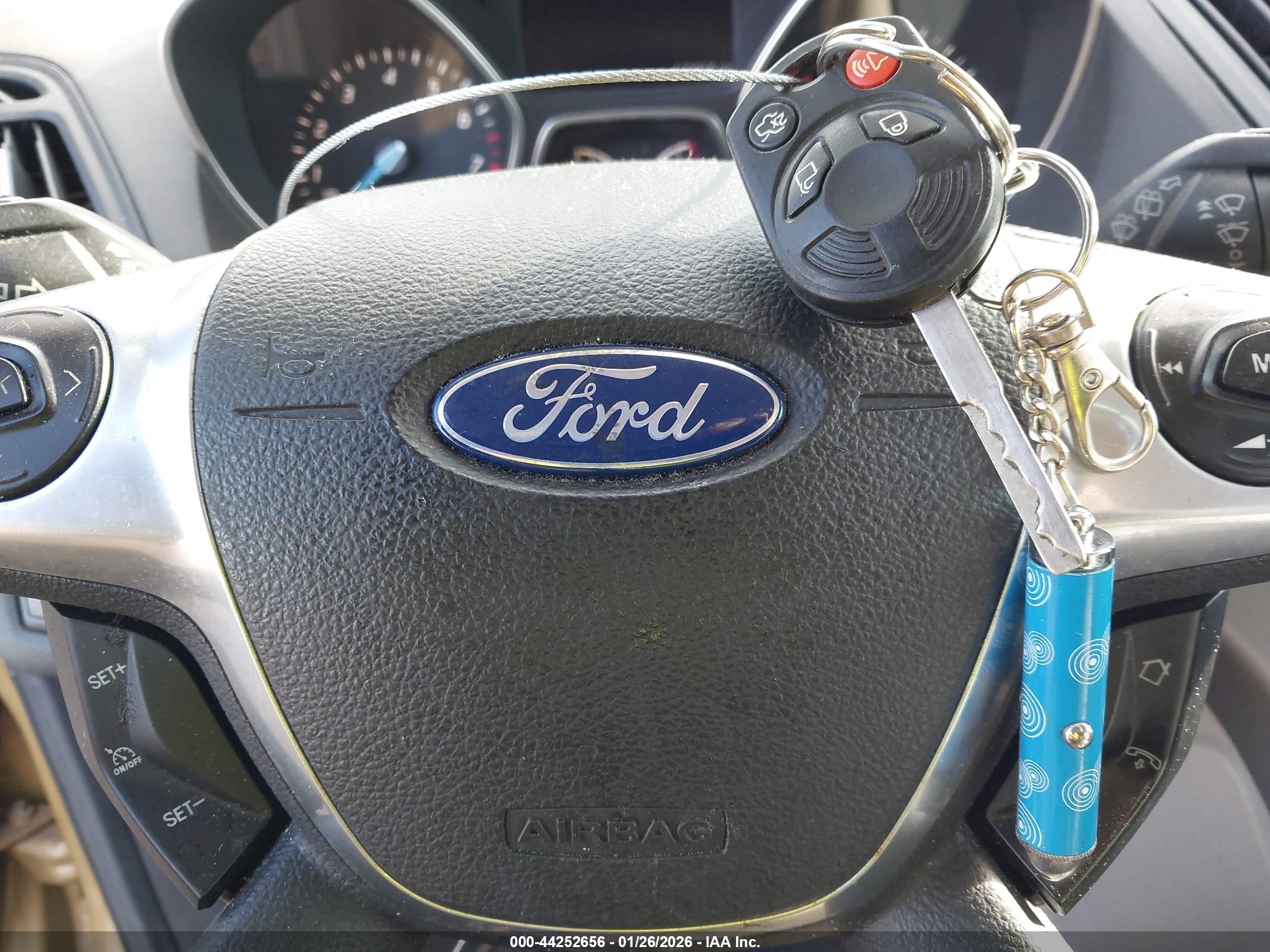 FORD ESCAPE image 11