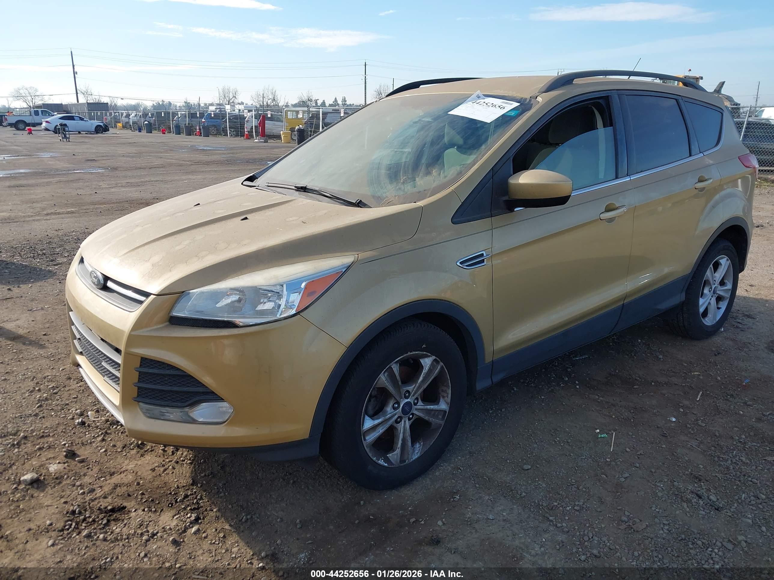 FORD ESCAPE image 2
