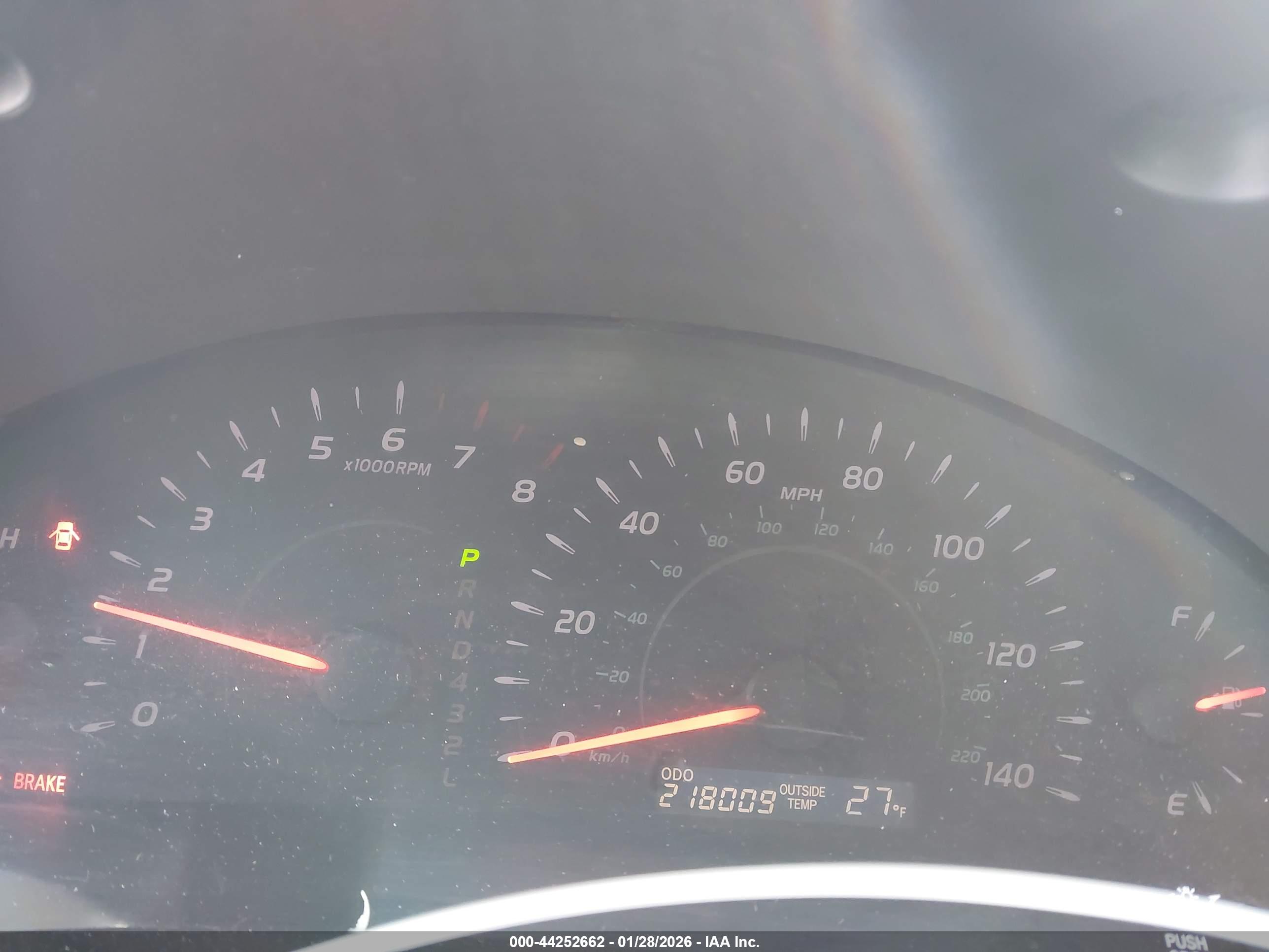 TOYOTA CAMRY image 7