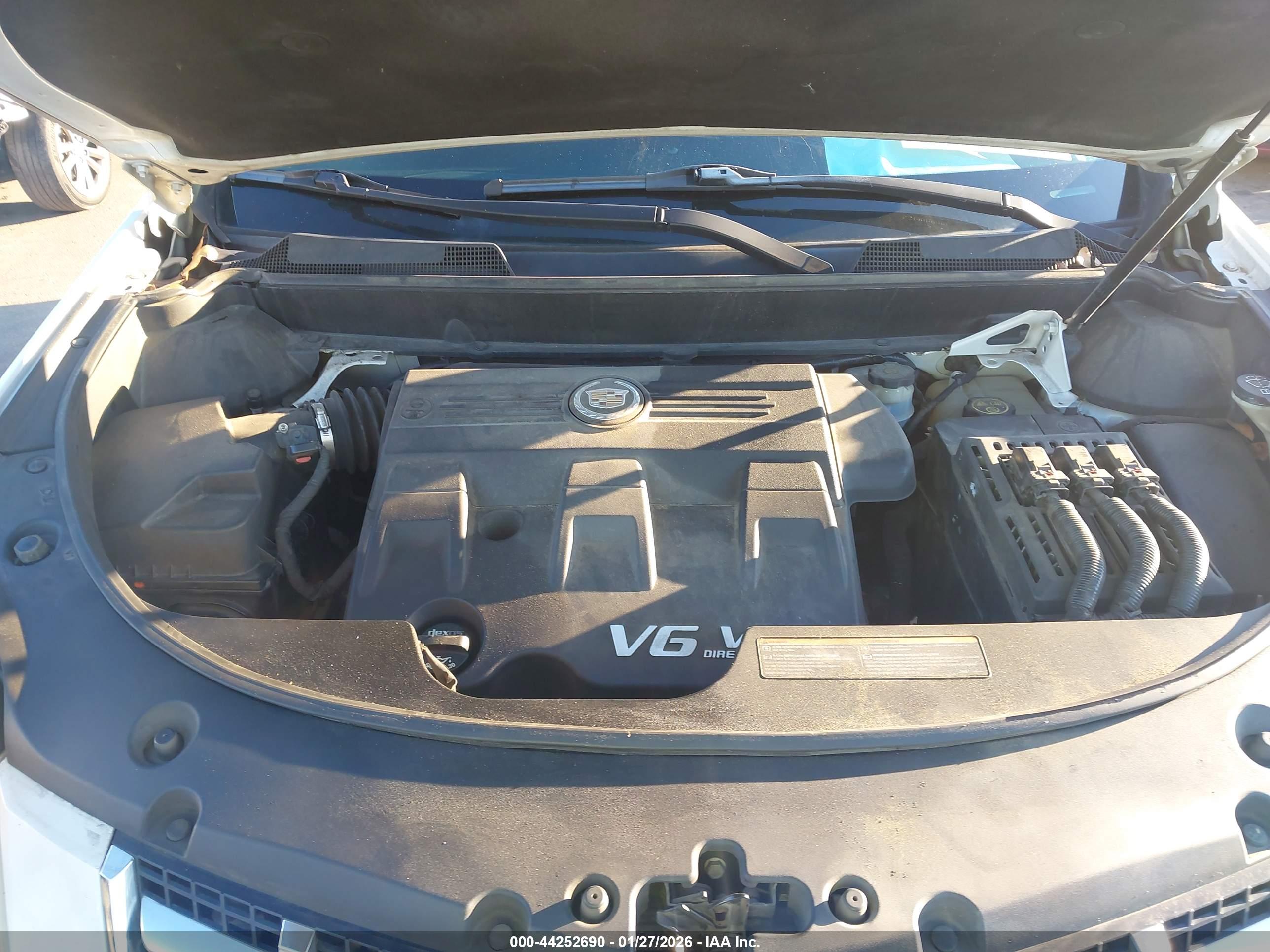 CADILLAC SRX image 10