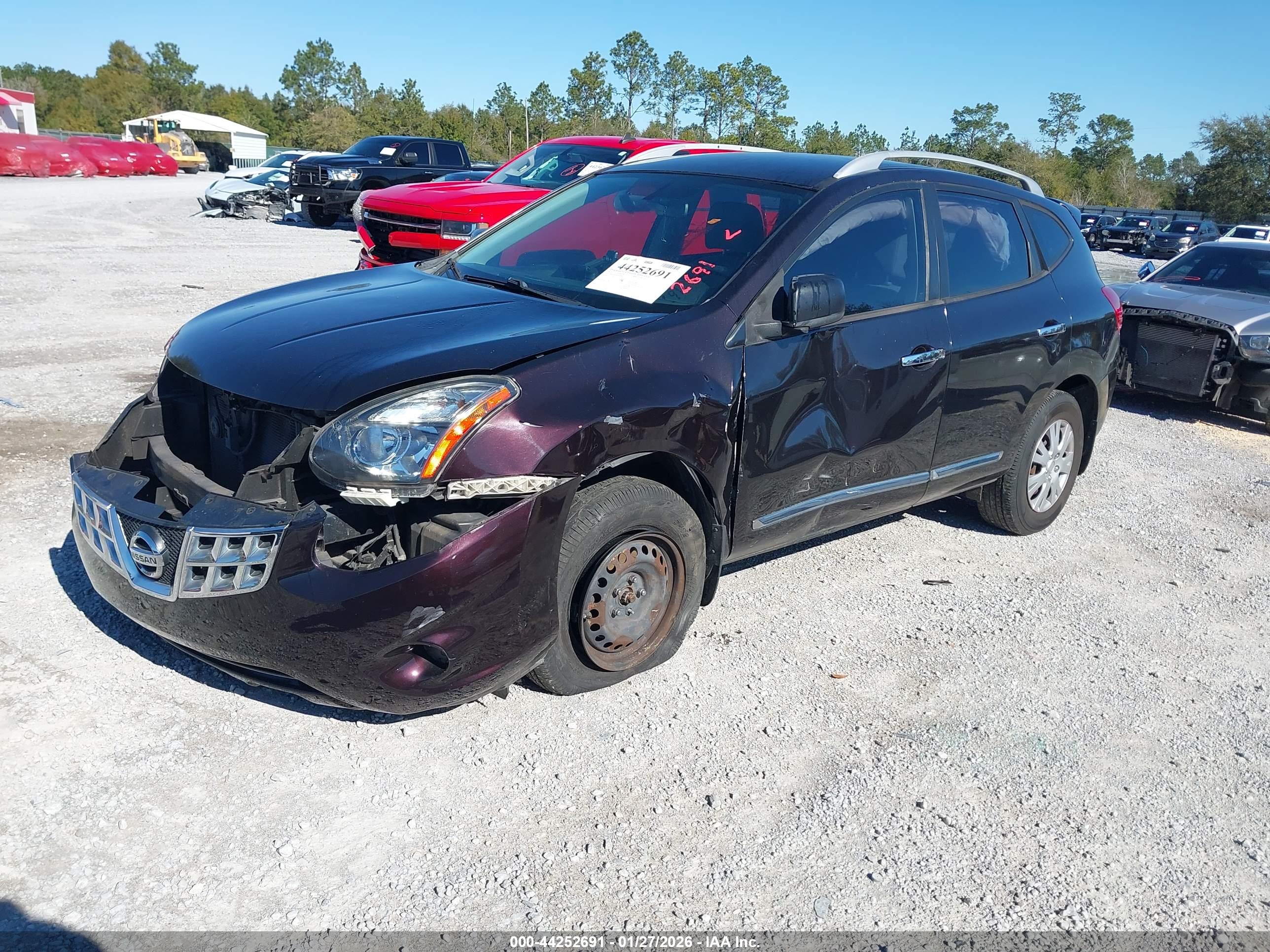 NISSAN ROGUE image 2