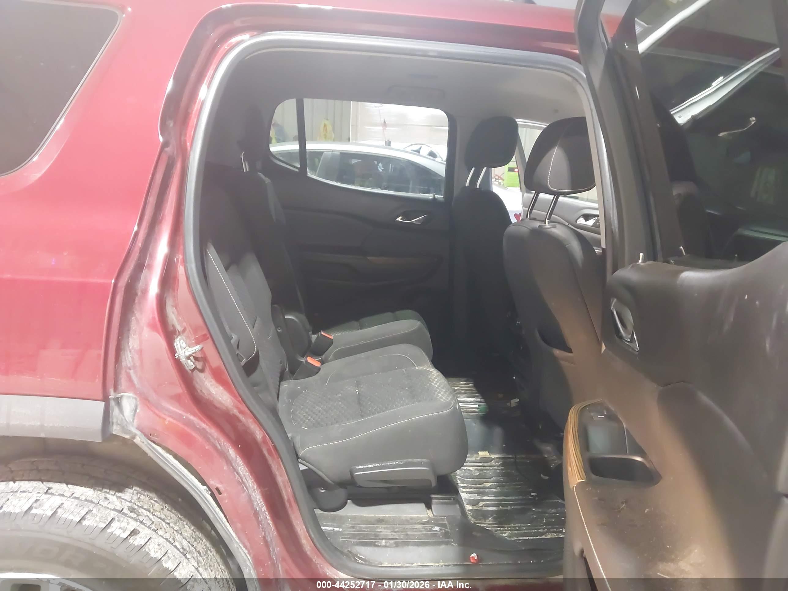 GMC ACADIA image 8
