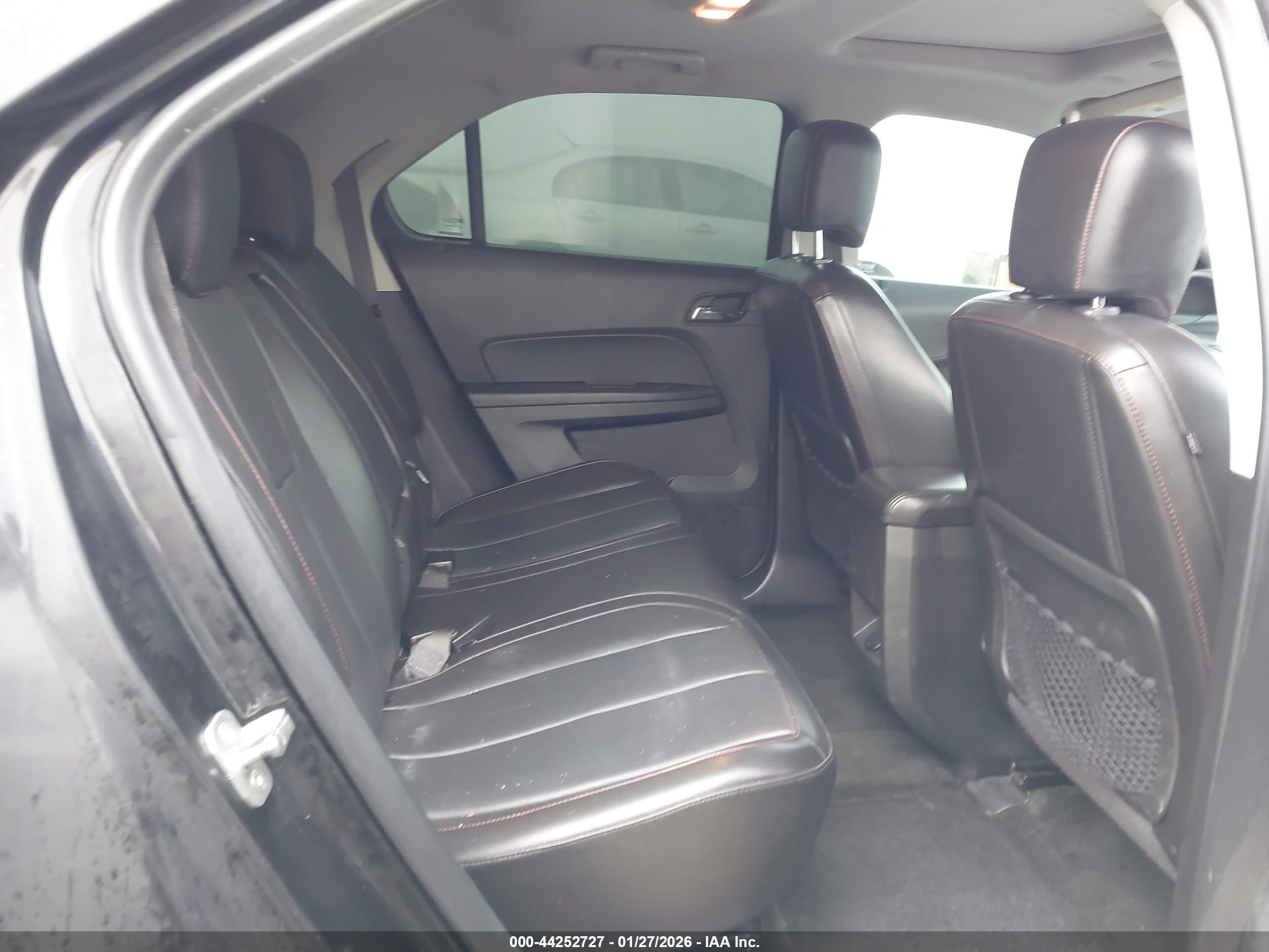 CHEVROLET EQUINOX image 8
