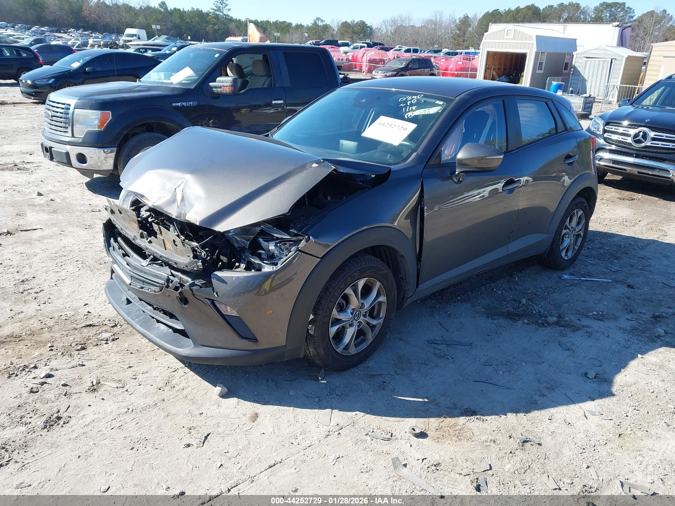 MAZDA CX-3 image 2