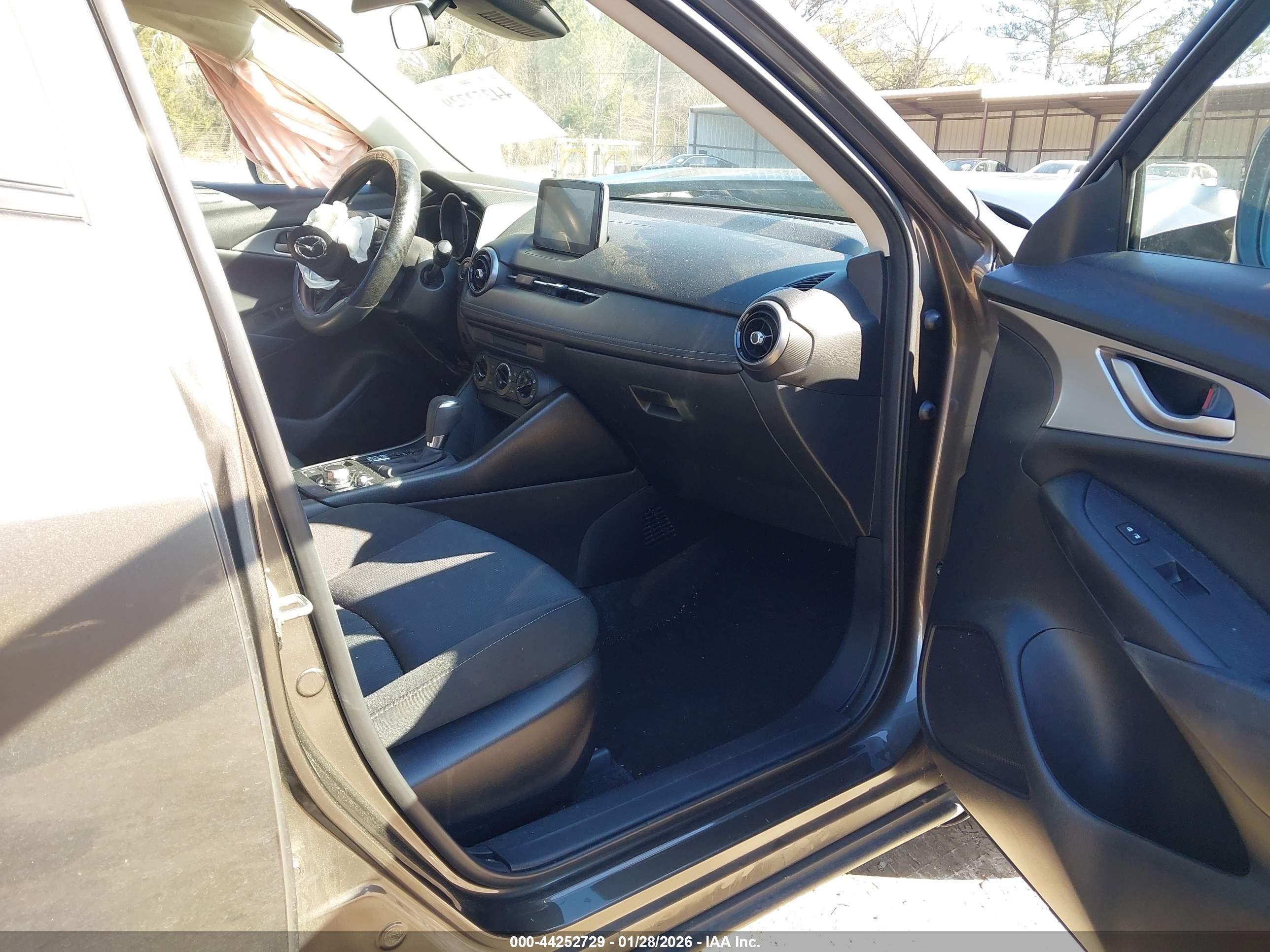 MAZDA CX-3 image 5