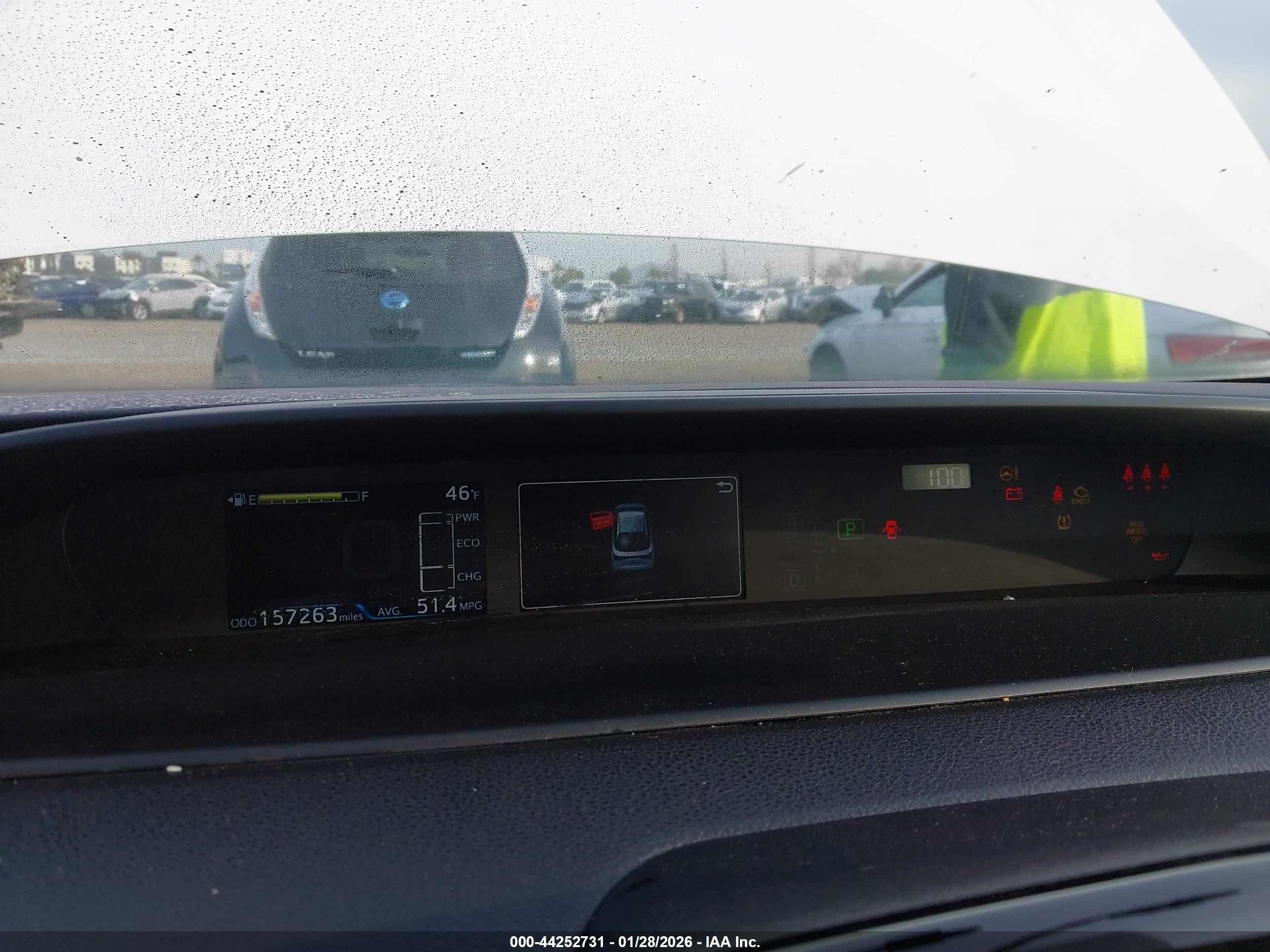 TOYOTA PRIUS image 7