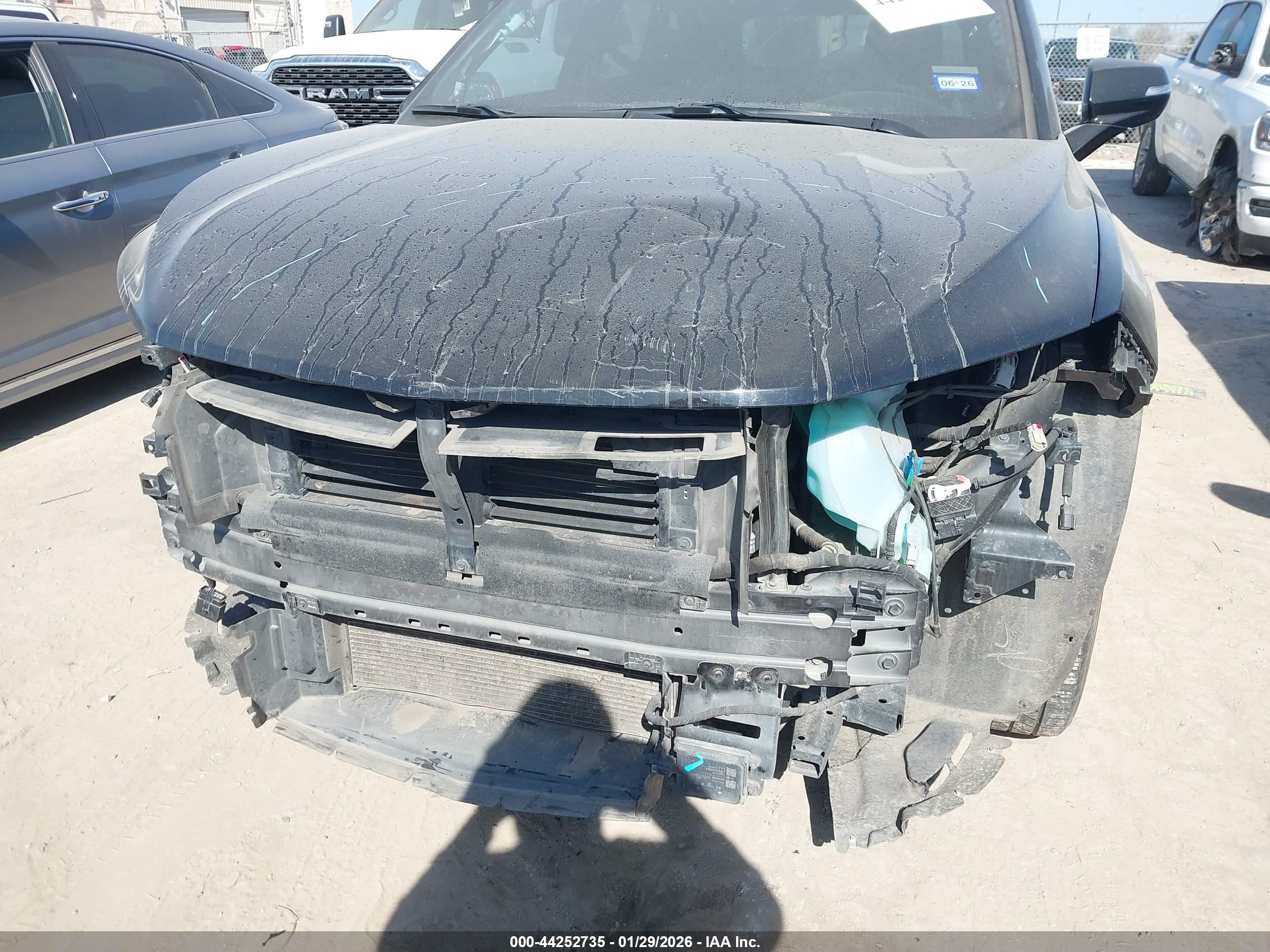 CHEVROLET BLAZER image 6
