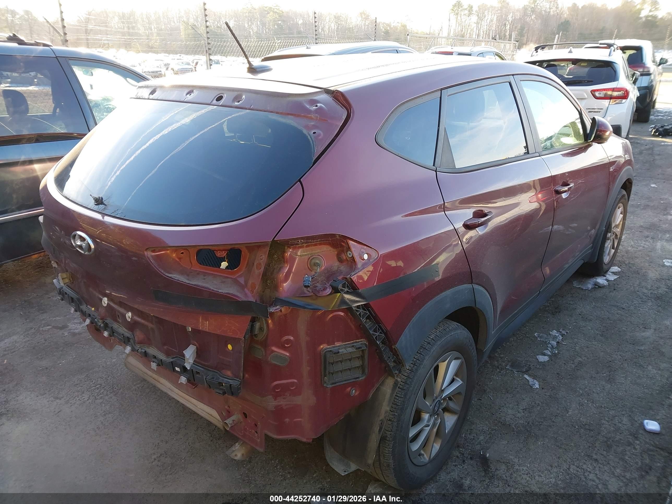 HYUNDAI TUCSON image 4