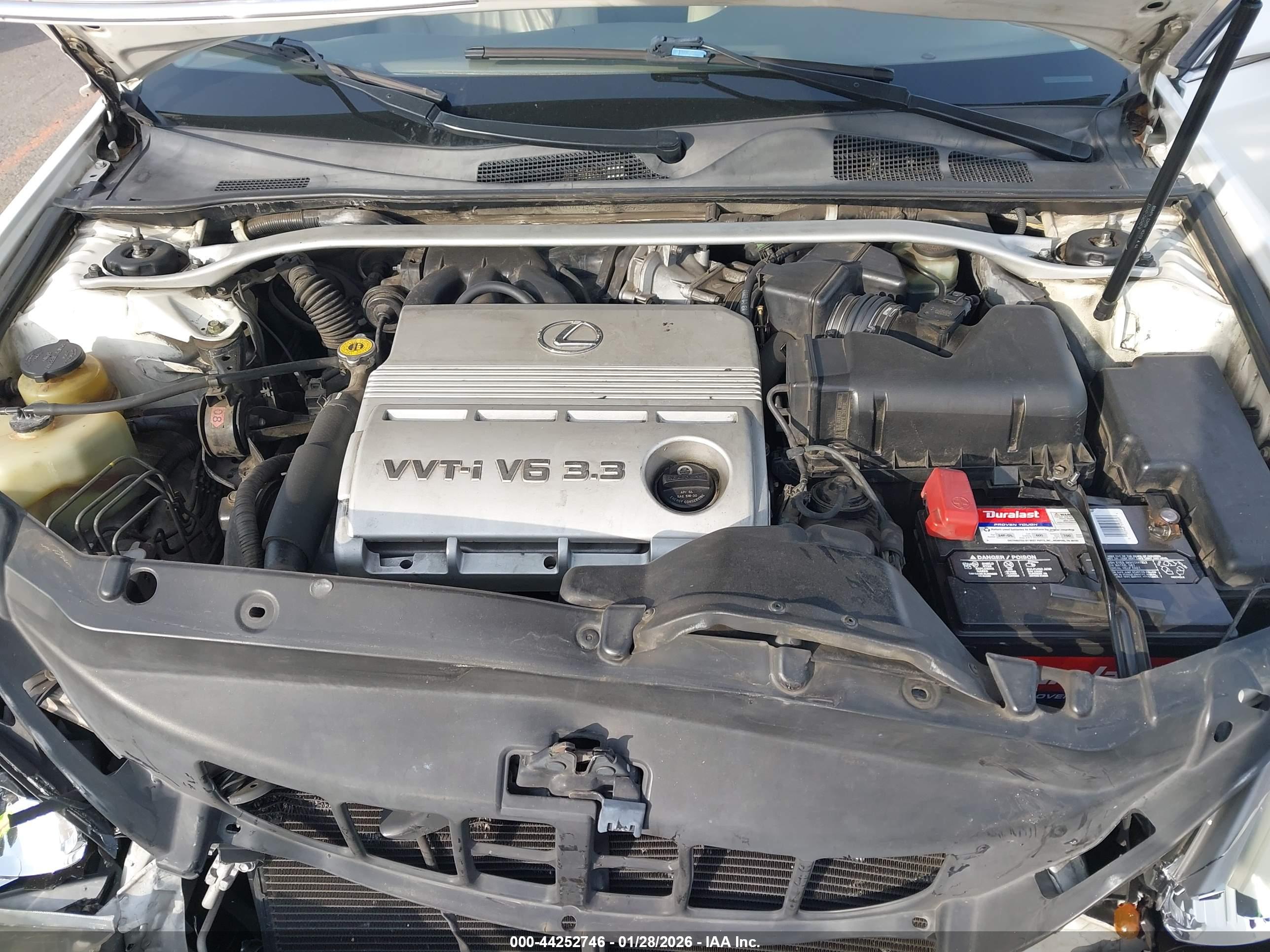 LEXUS ES image 10