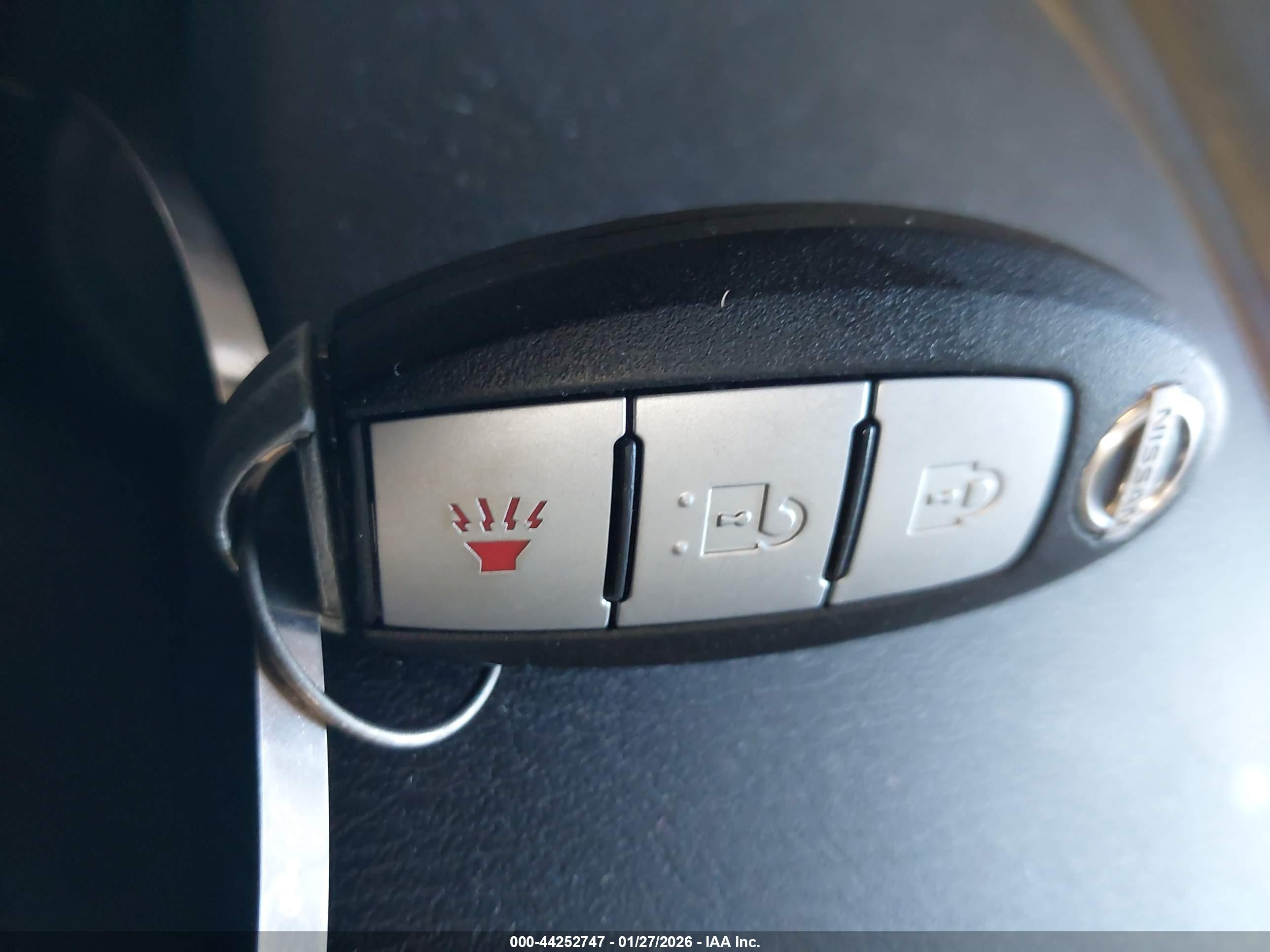 NISSAN PATHFINDER image 11
