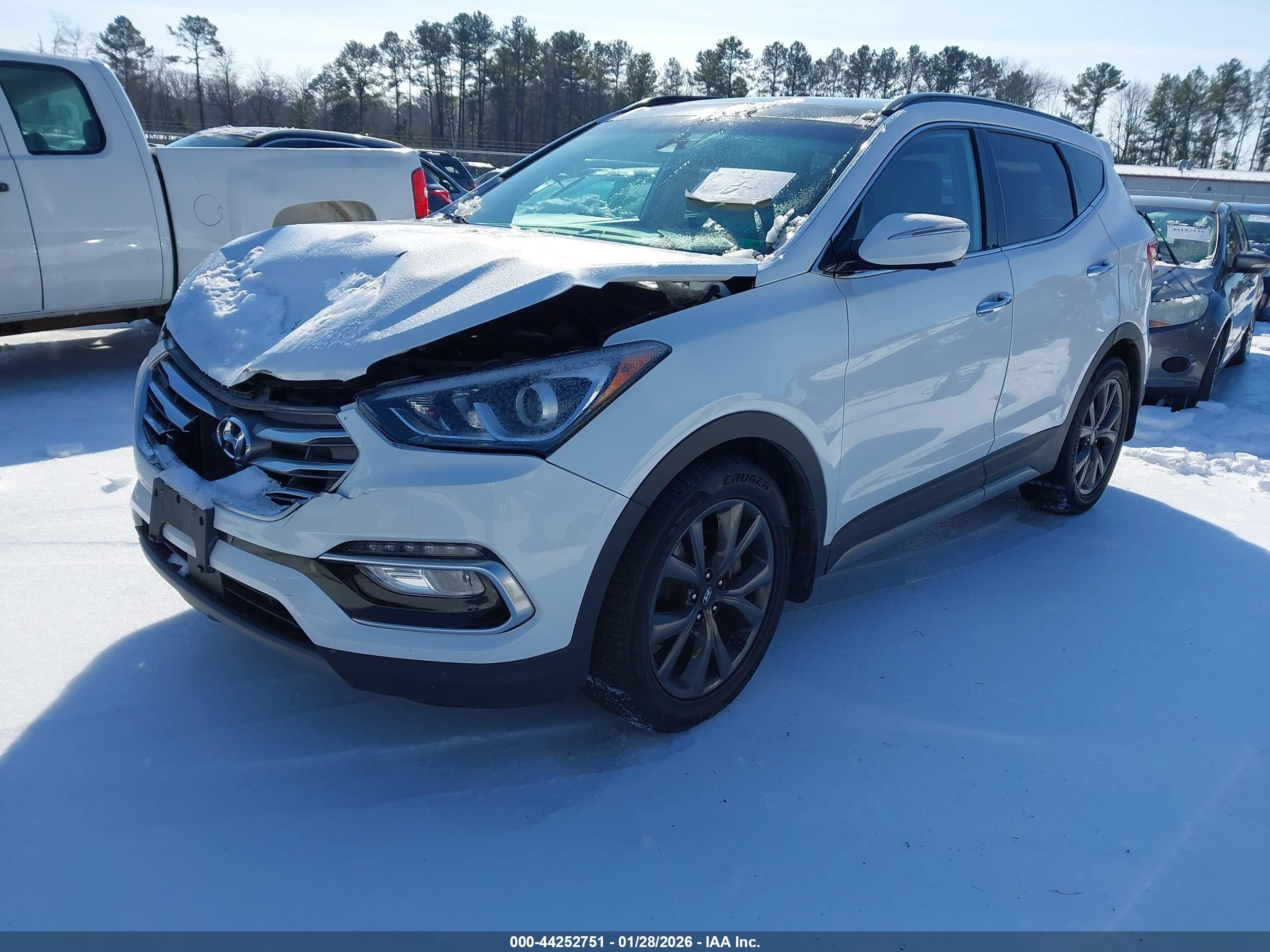 HYUNDAI SANTA image 2