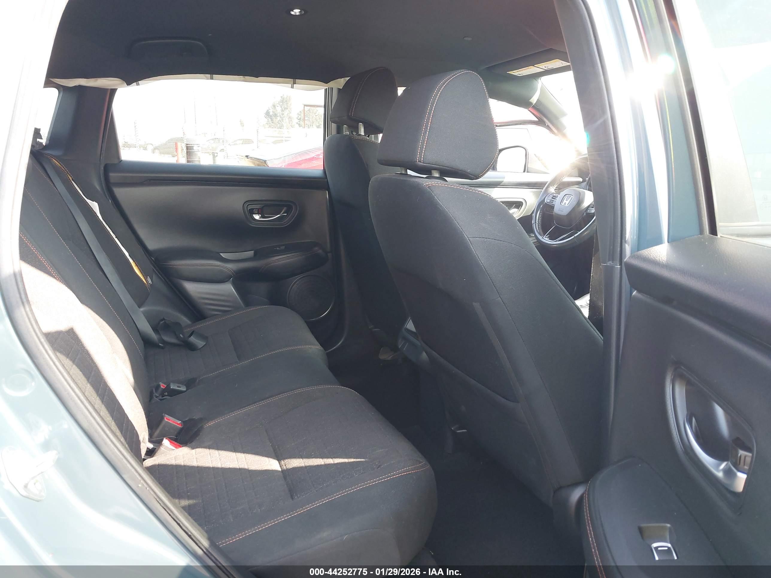 HONDA HR-V image 8