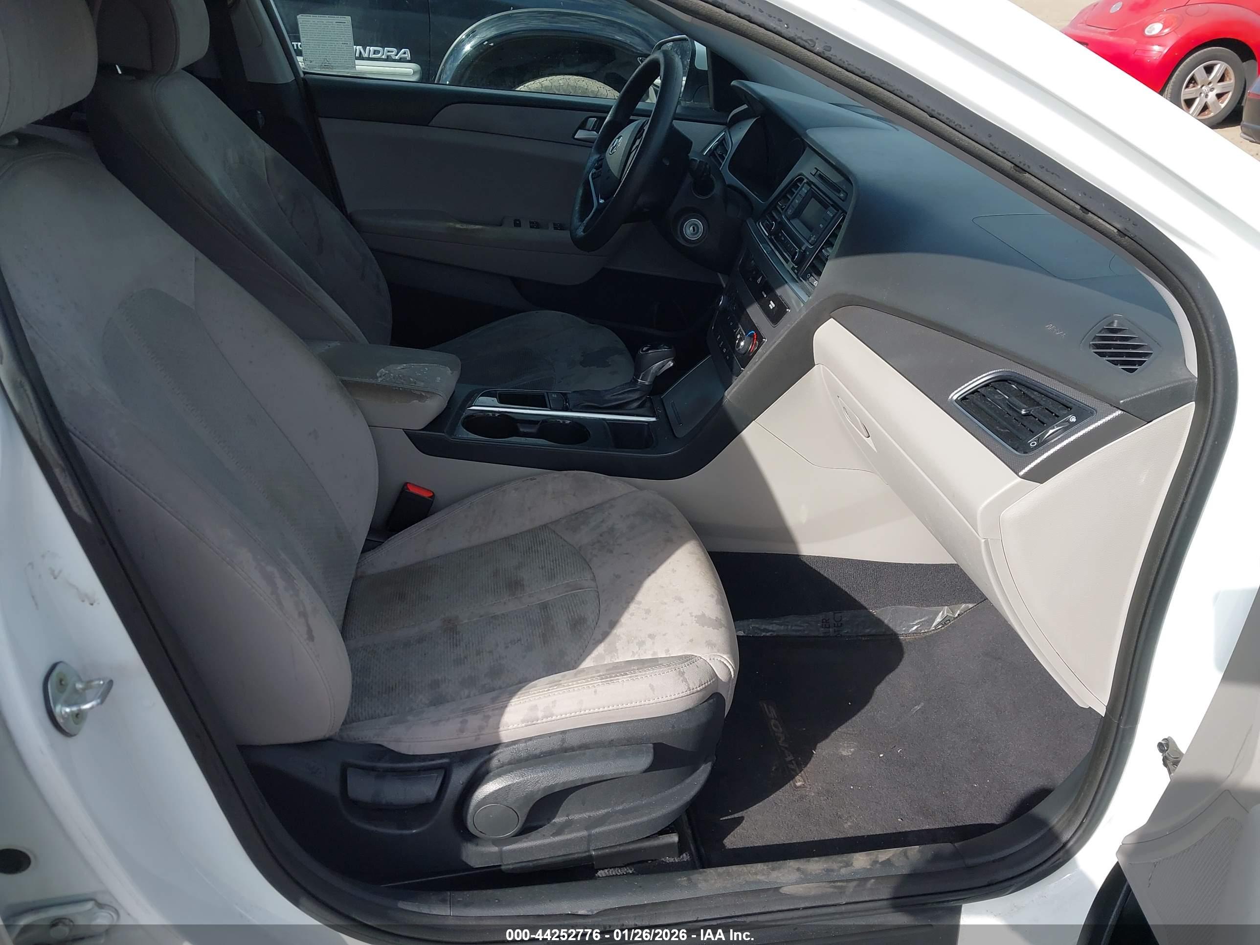 HYUNDAI SONATA image 5