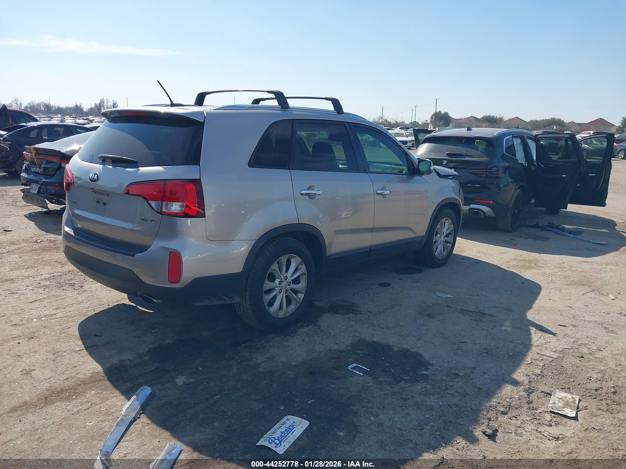 KIA SORENTO image 4