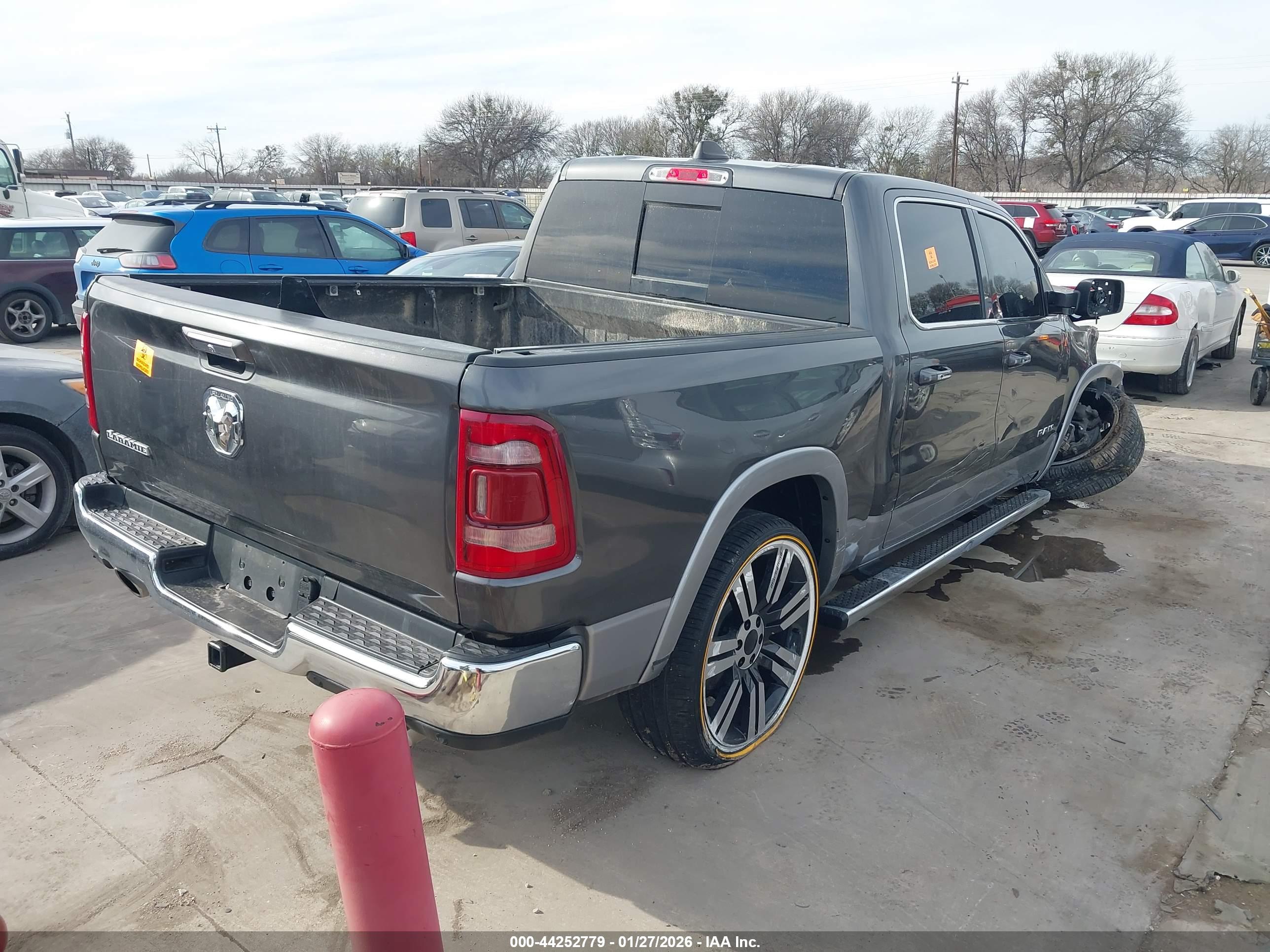 RAM 1500 image 4