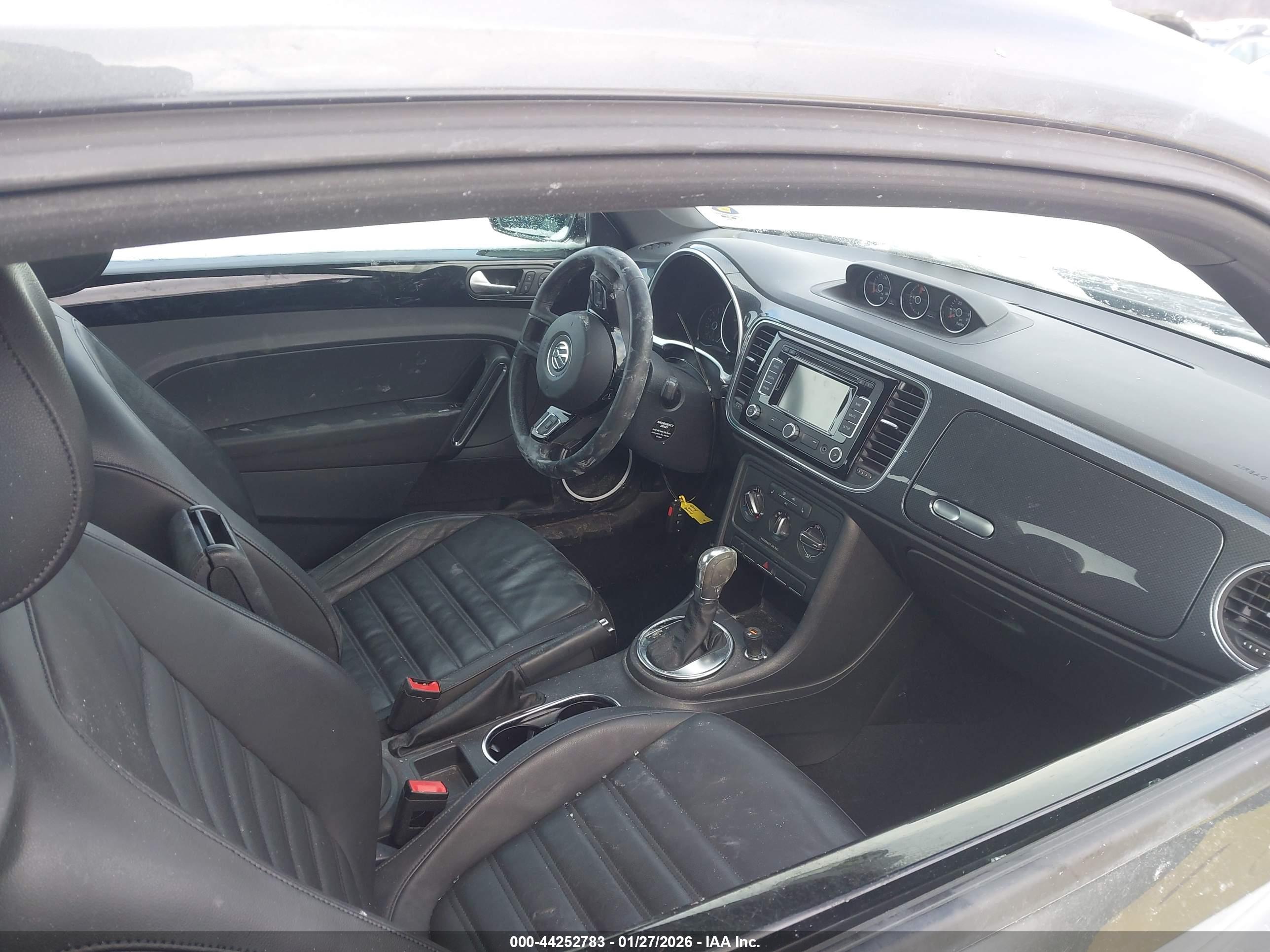 VOLKSWAGEN BEETLE image 5