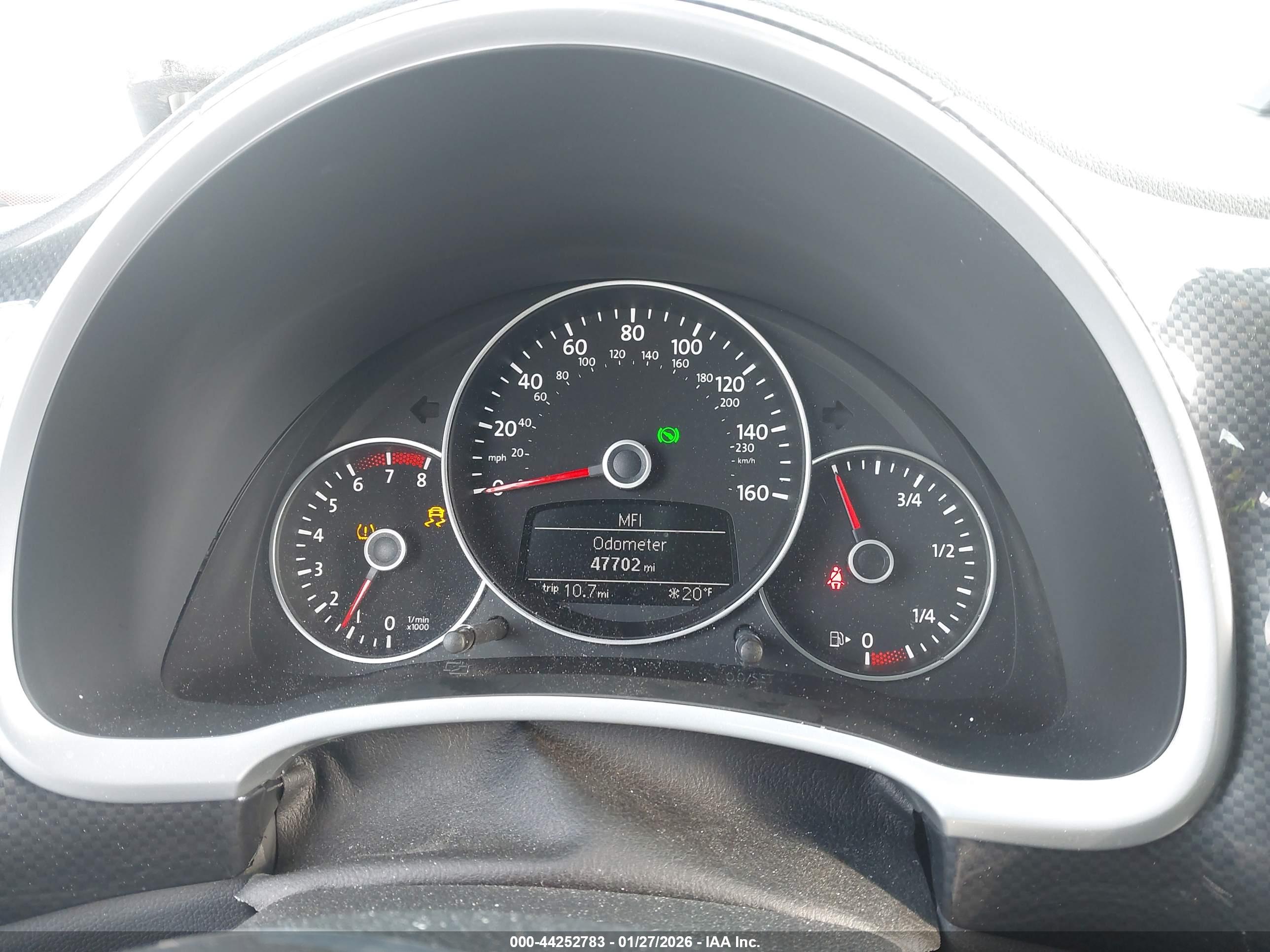 VOLKSWAGEN BEETLE image 7