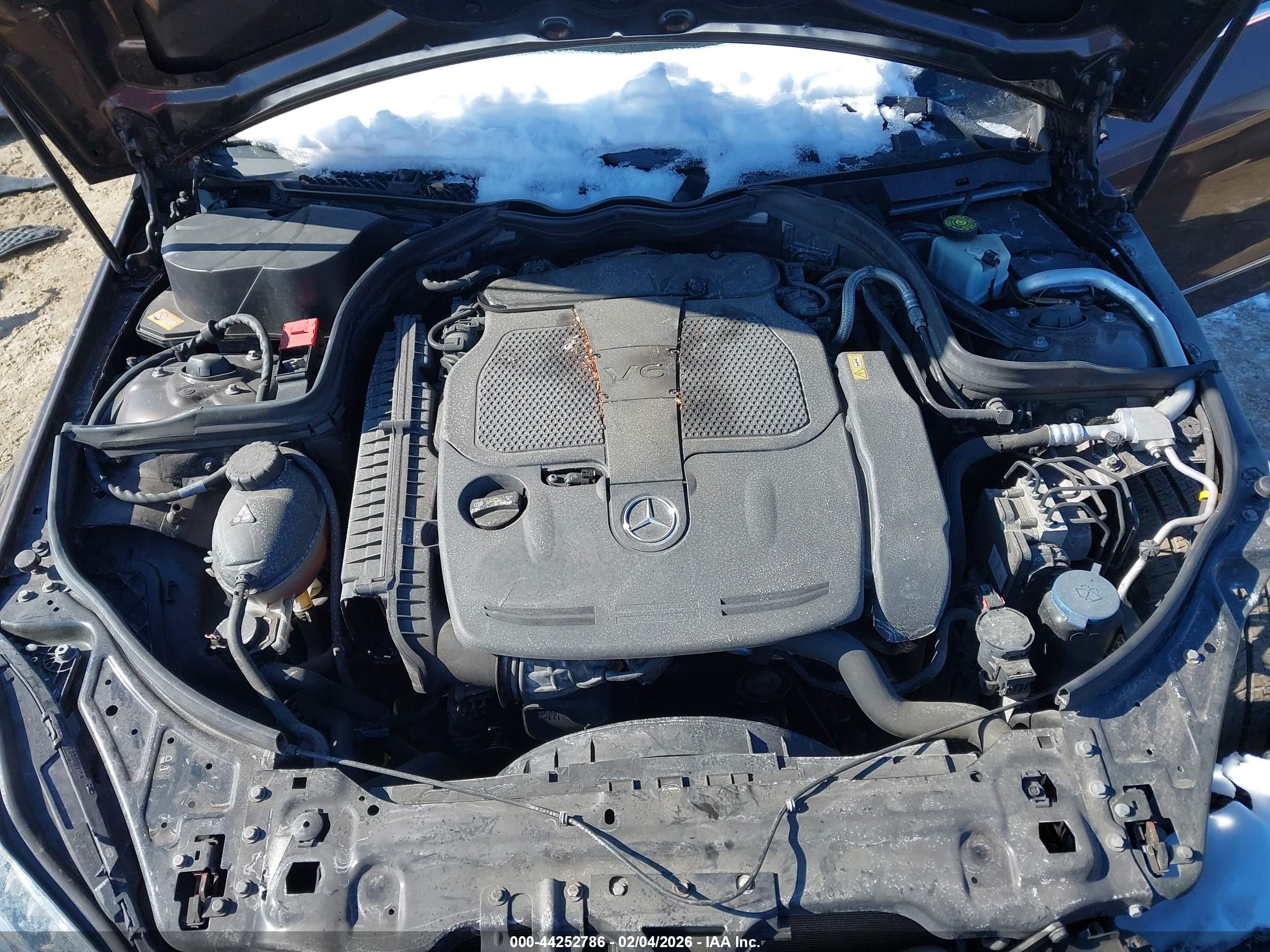 MERCEDES-BENZ E image 10