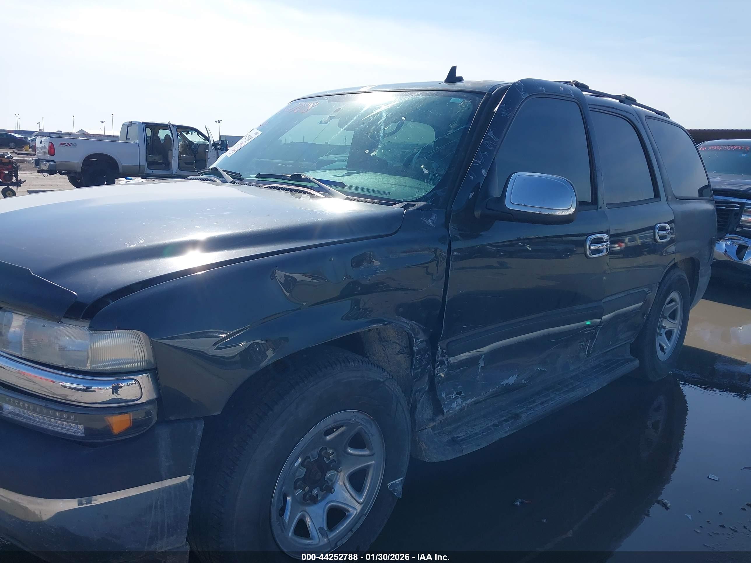 CHEVROLET TAHOE image 6