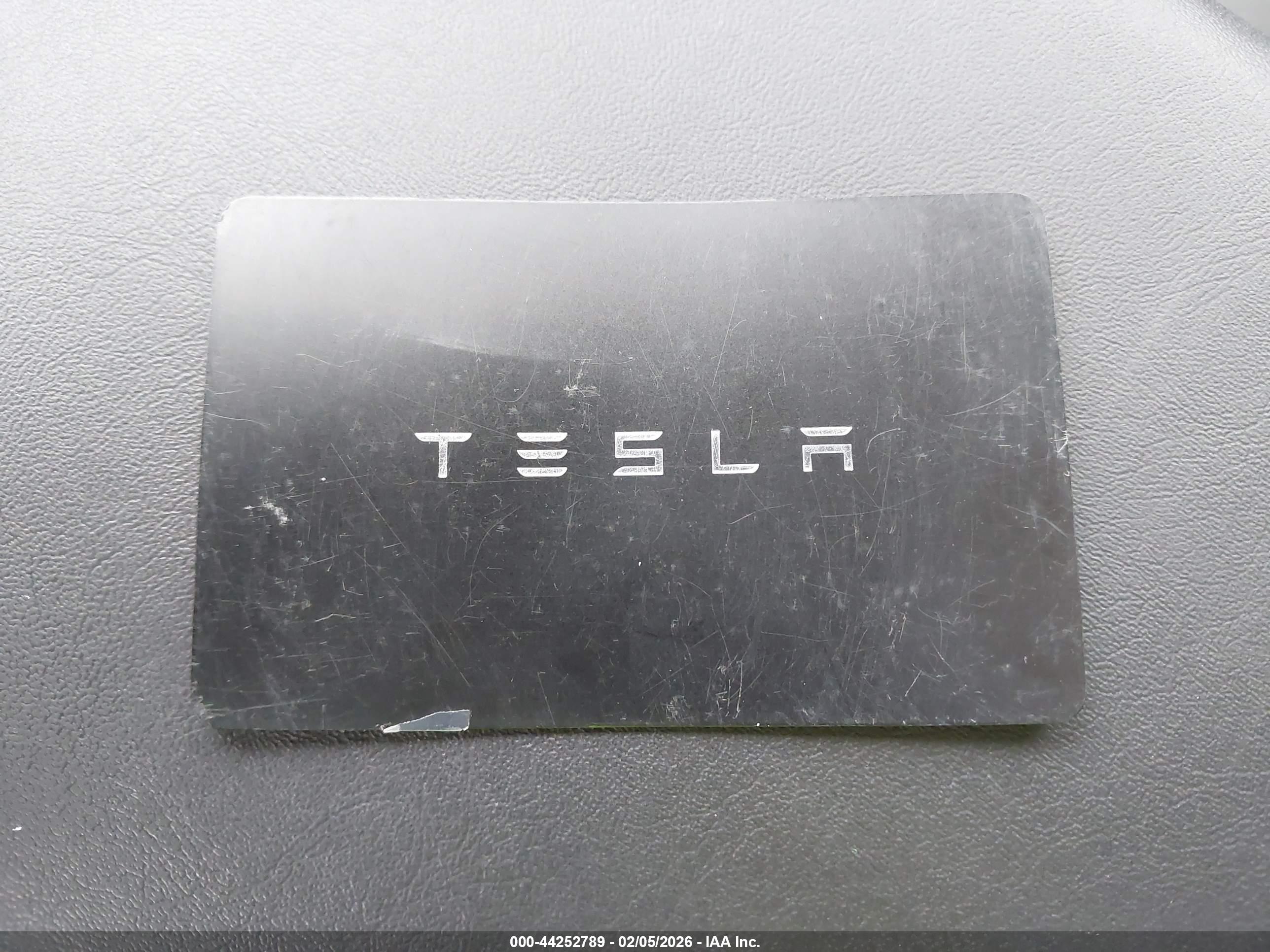 TESLA MODEL image 11