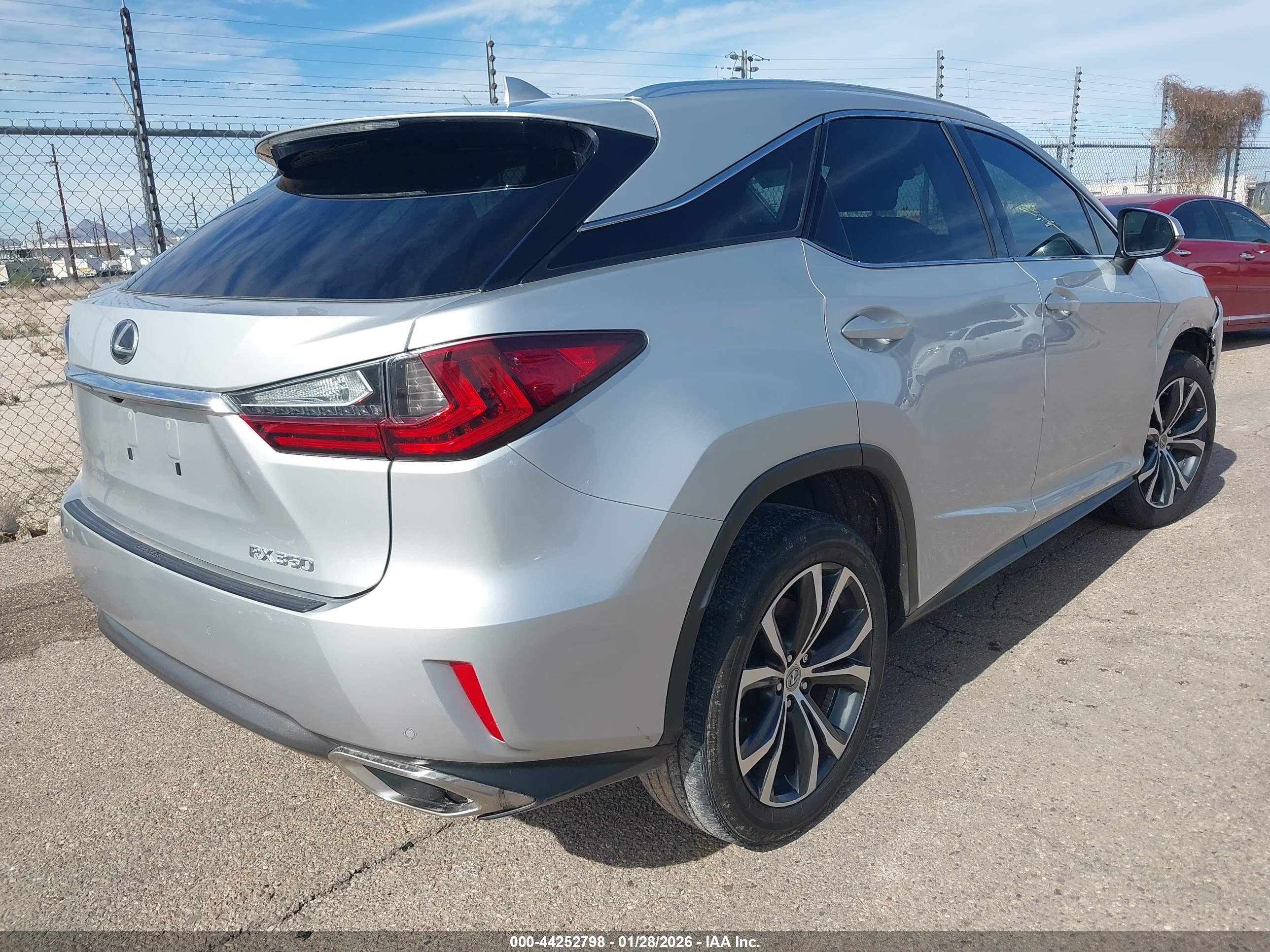 LEXUS RX image 4