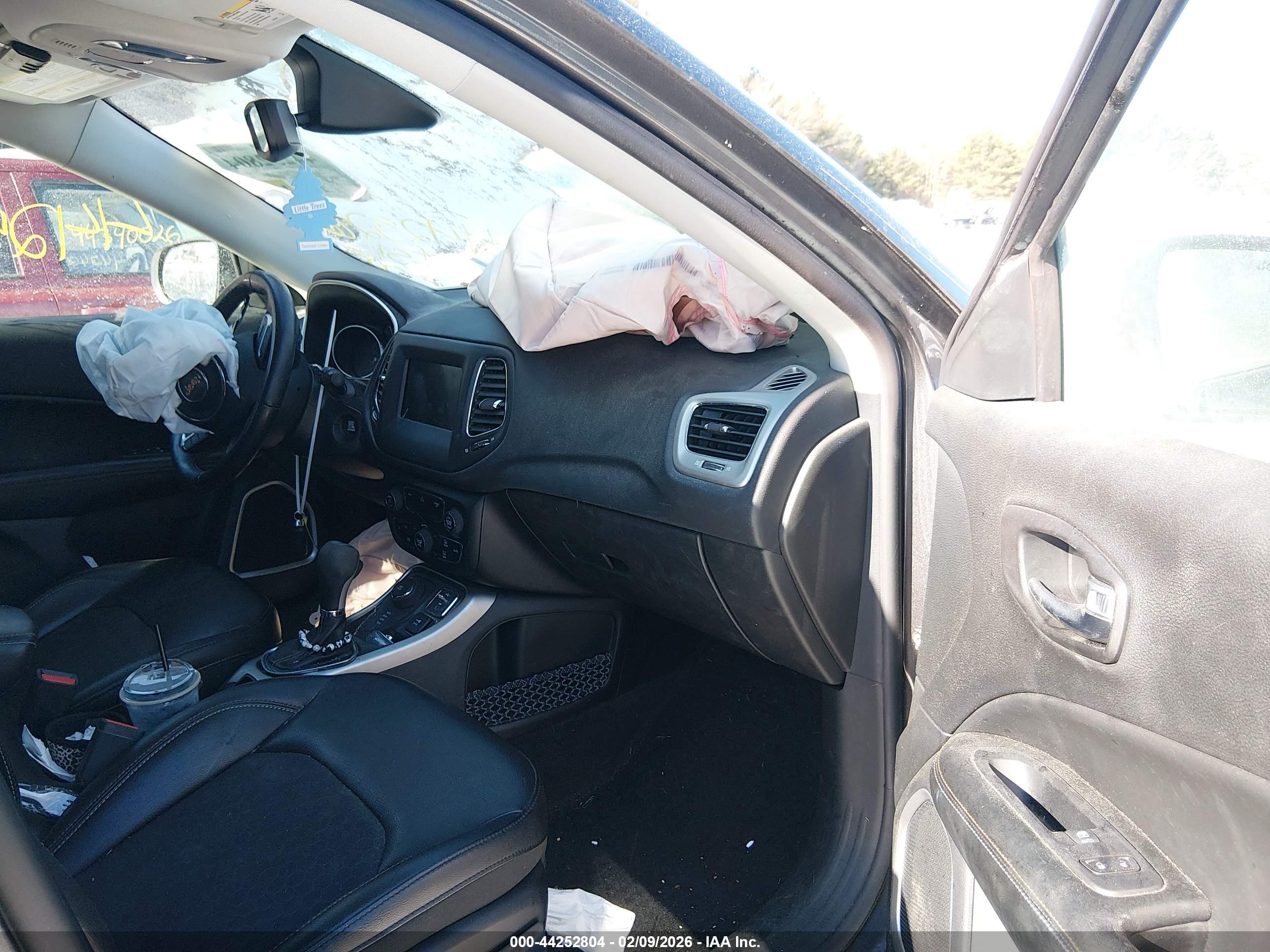 JEEP COMPASS image 5