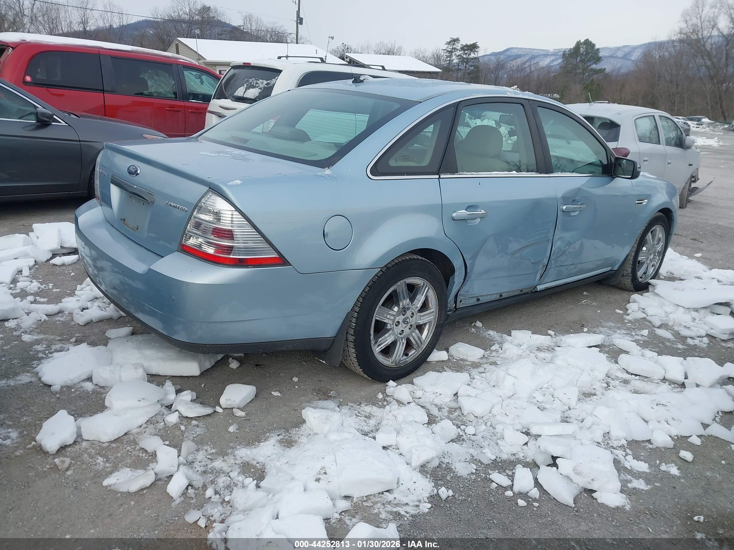FORD TAURUS image 4