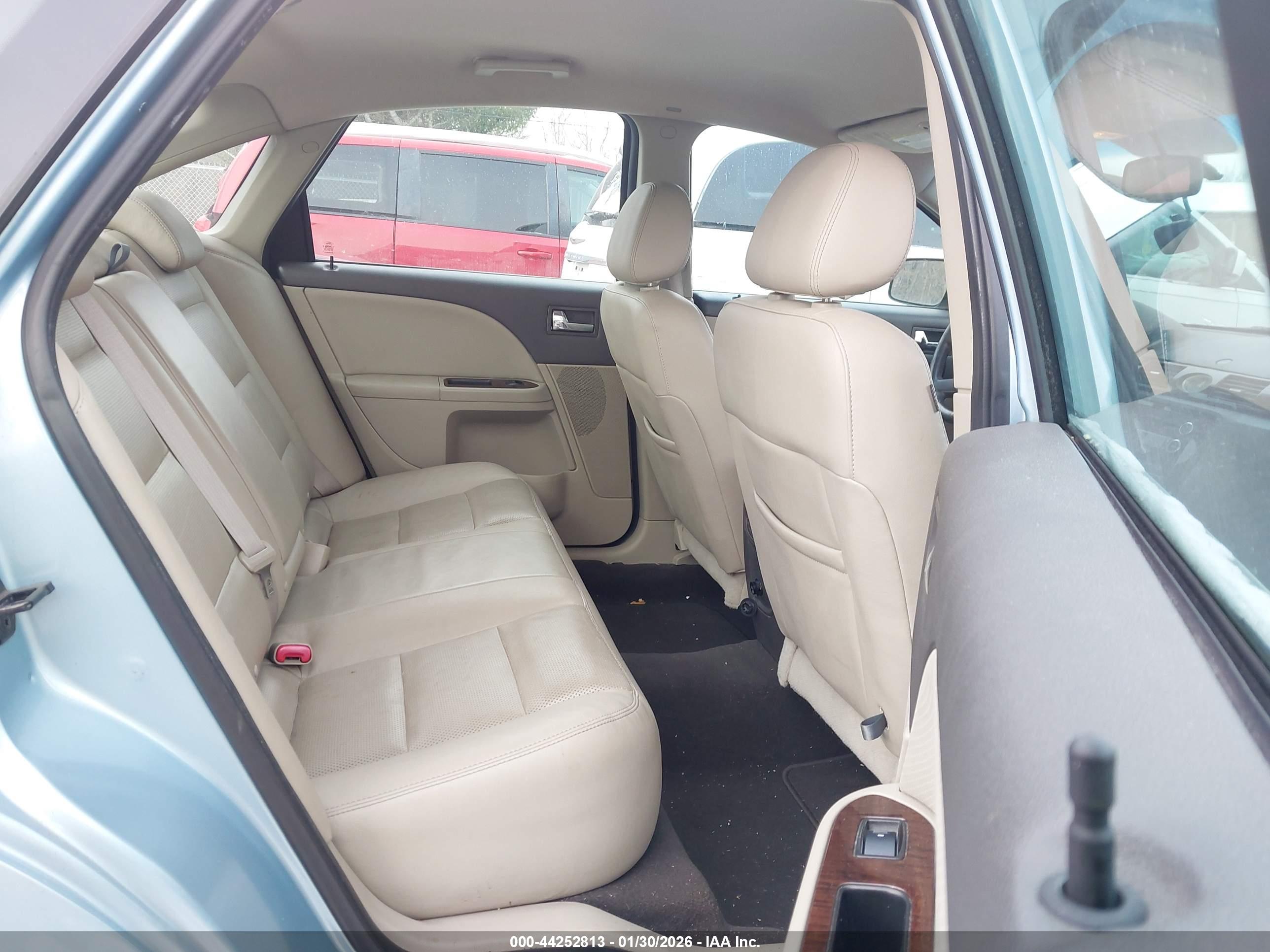 FORD TAURUS image 8