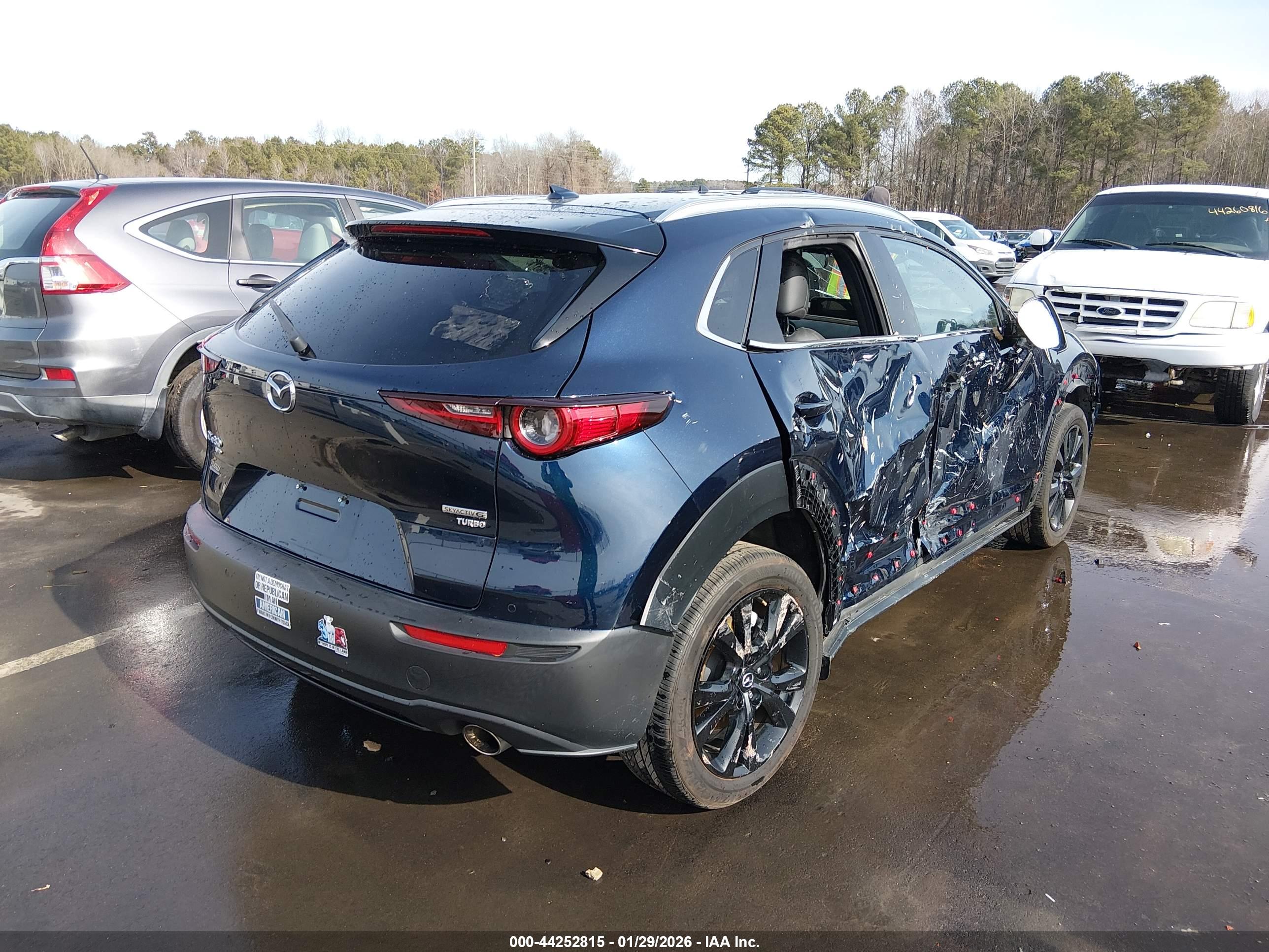 MAZDA CX-30 image 4