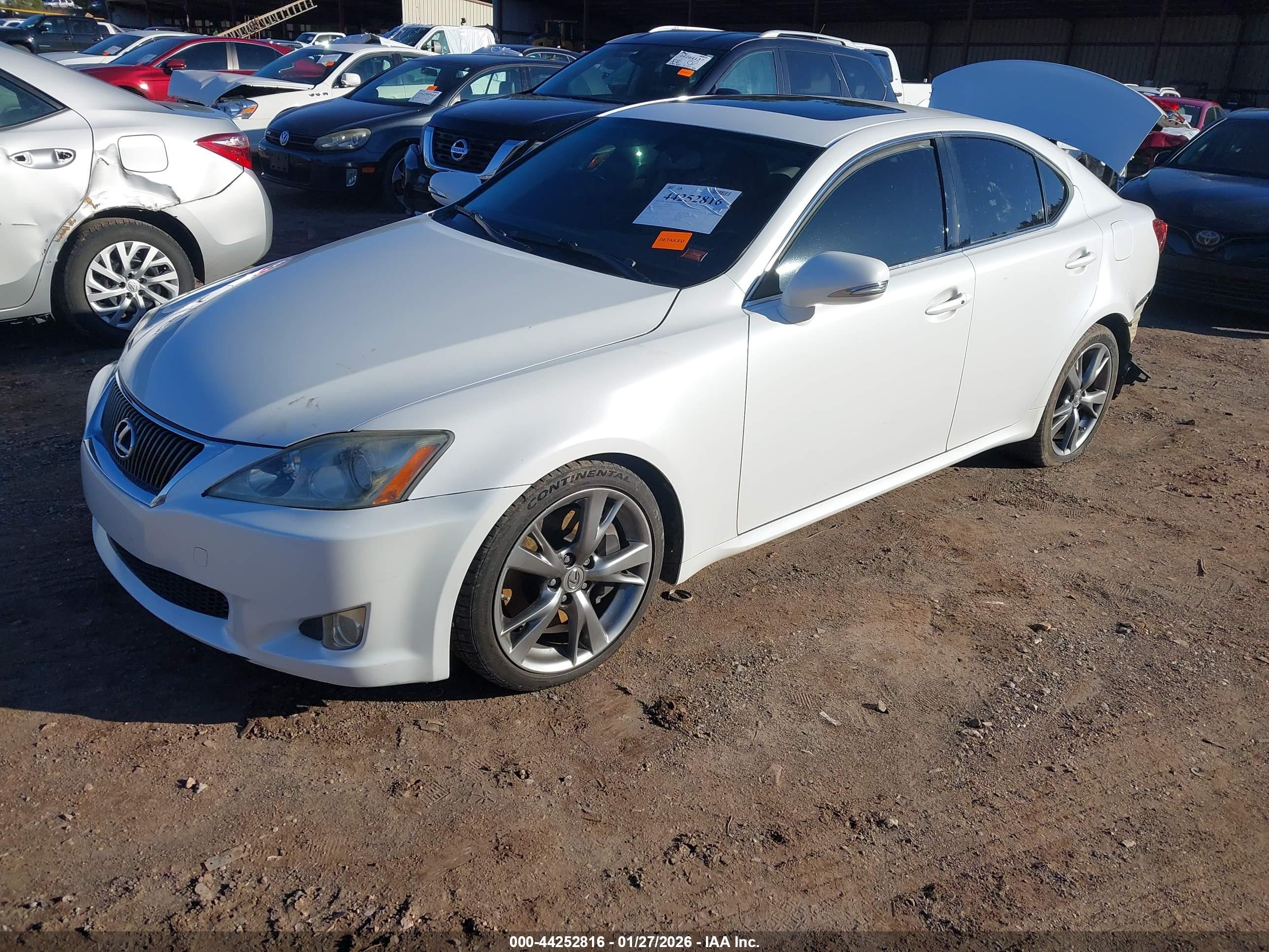 LEXUS IS image 2