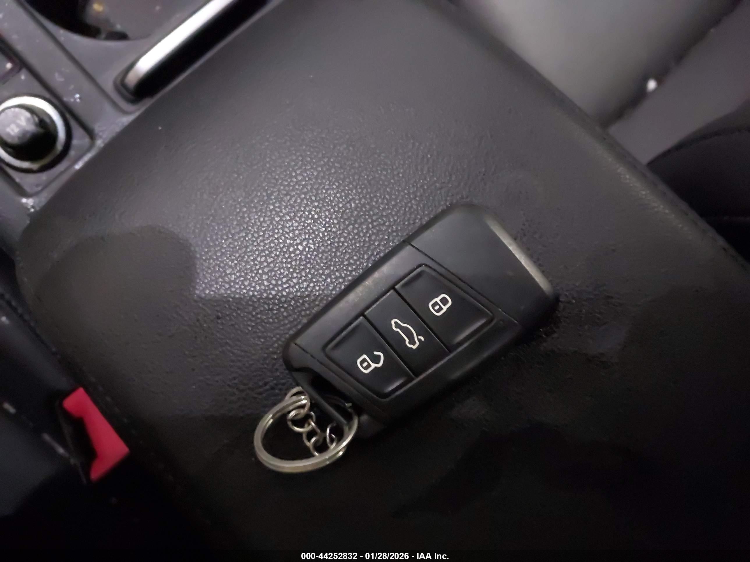 VOLKSWAGEN ARTEON image 11