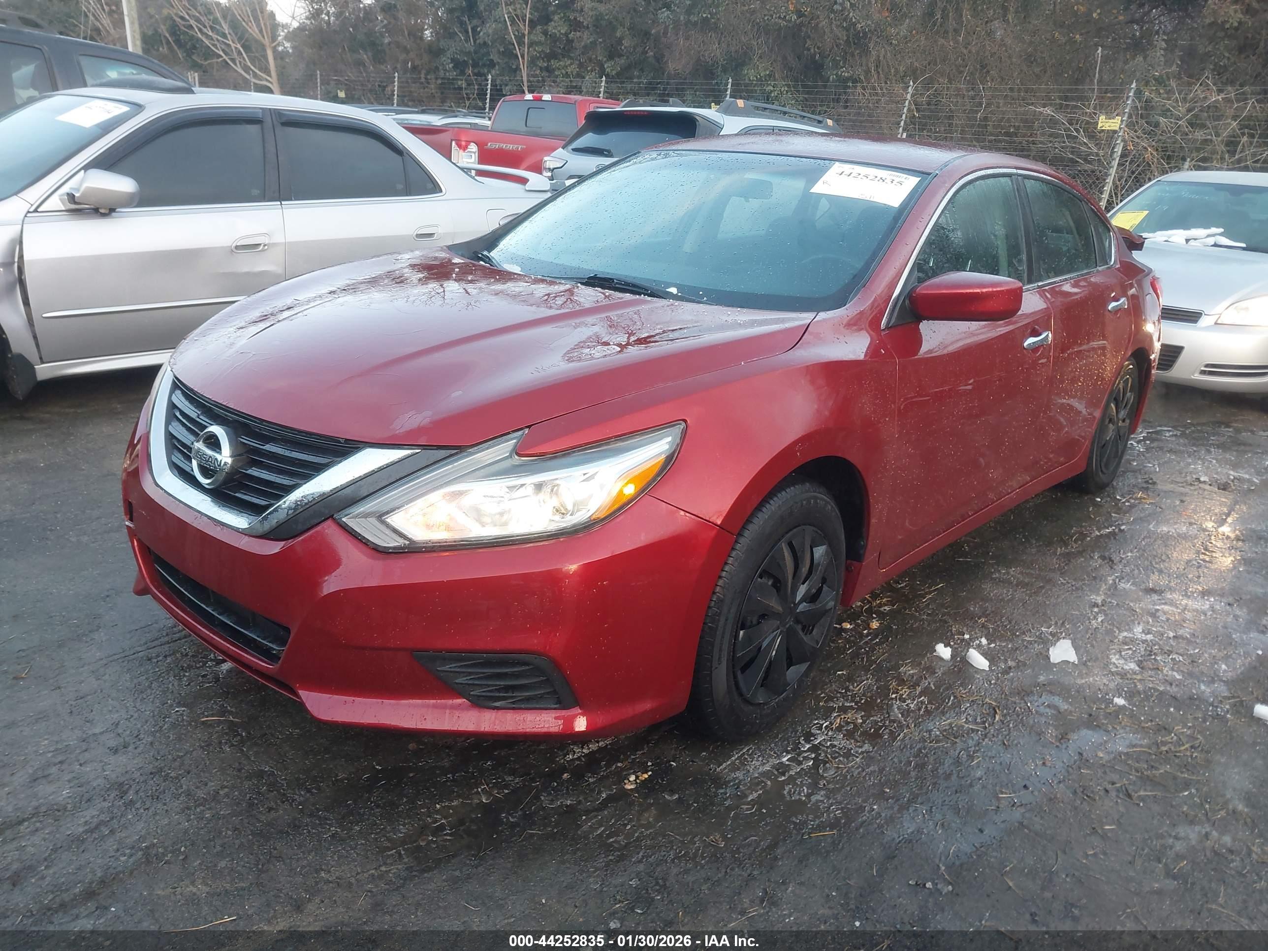 NISSAN ALTIMA image 2