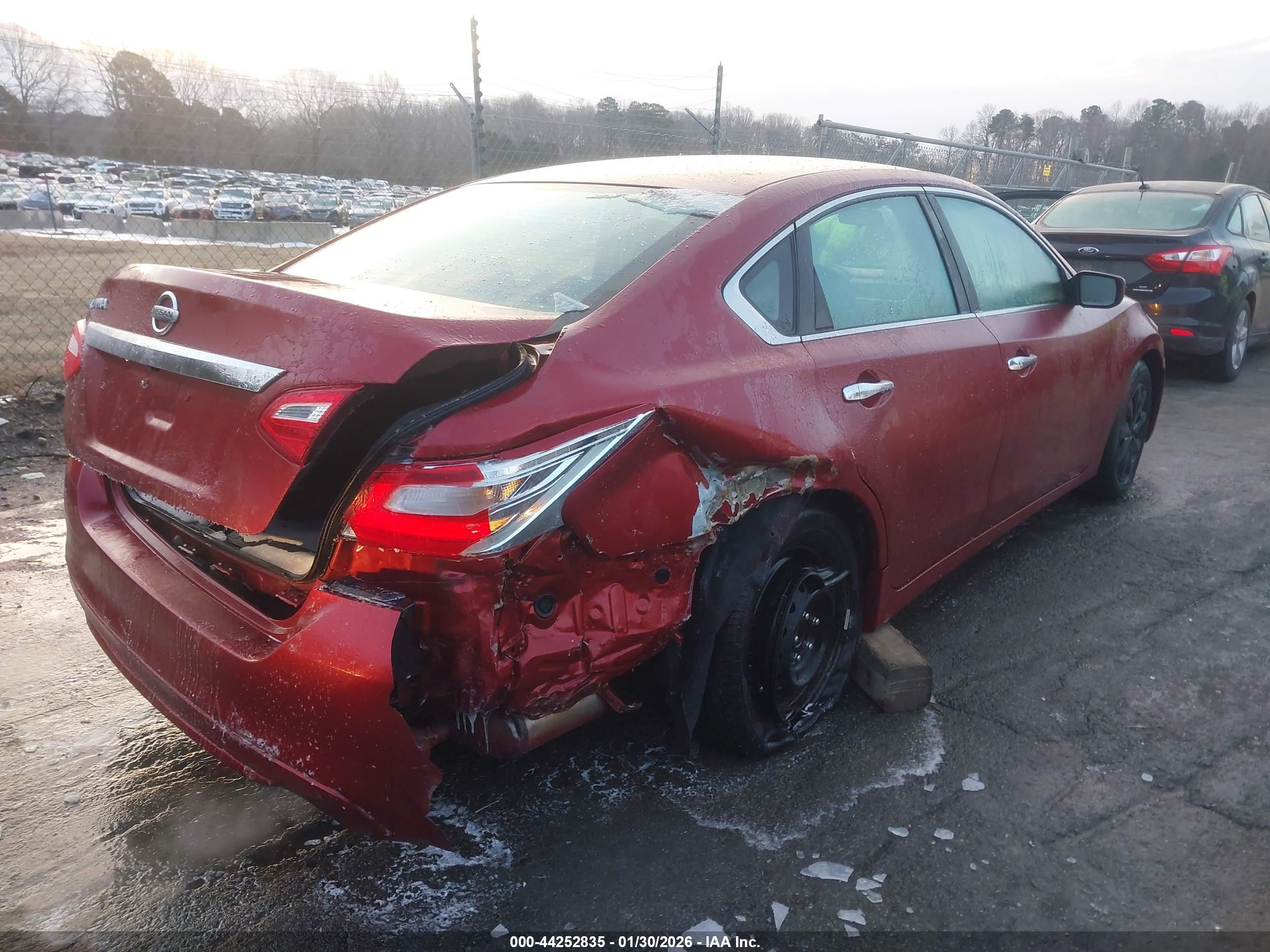 NISSAN ALTIMA image 4