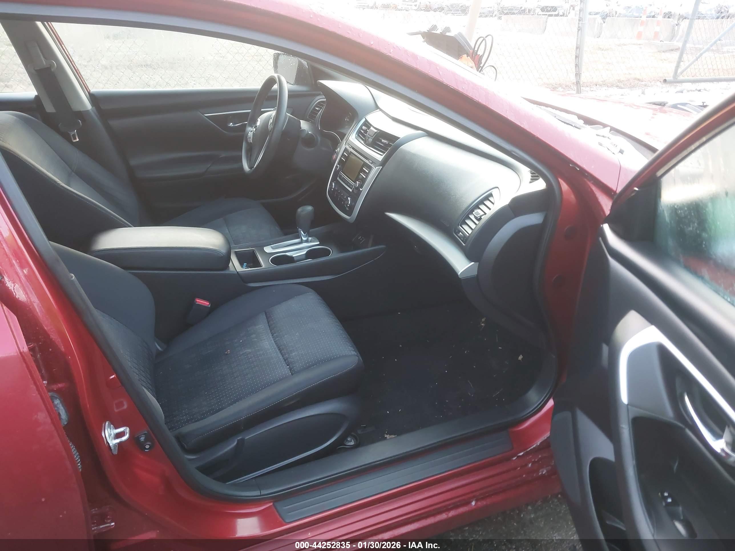 NISSAN ALTIMA image 5