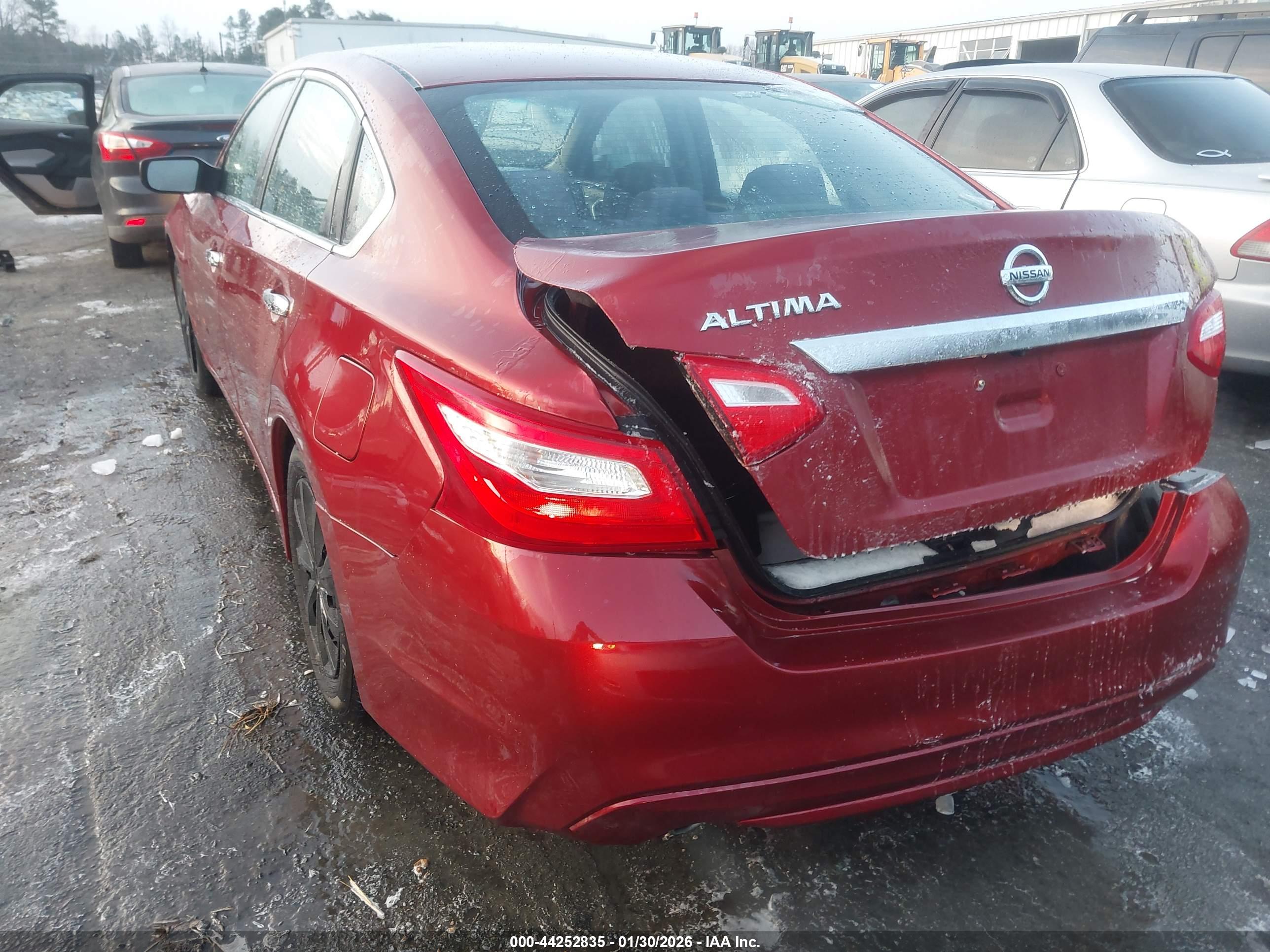 NISSAN ALTIMA image 6