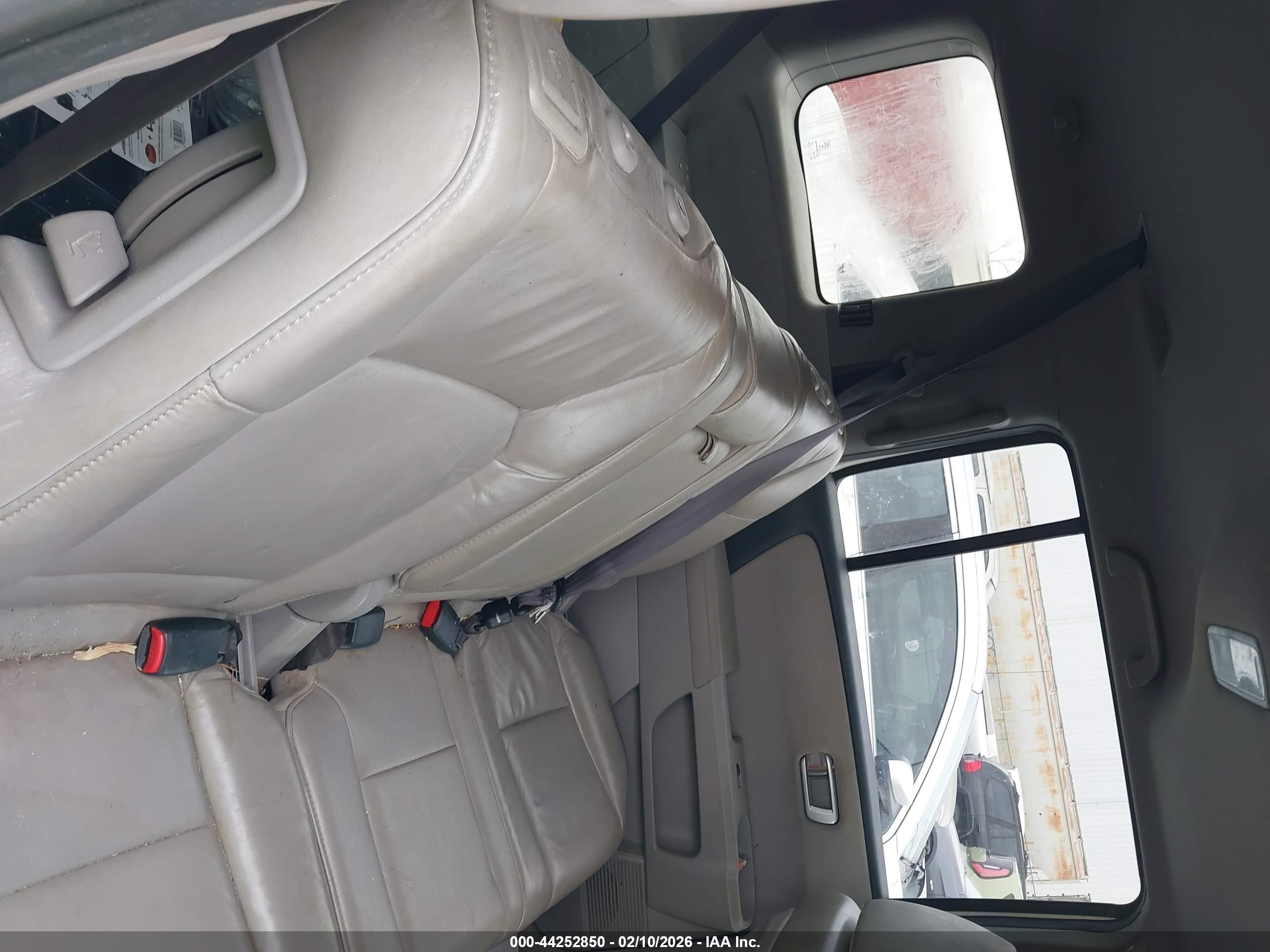 HONDA PILOT image 8